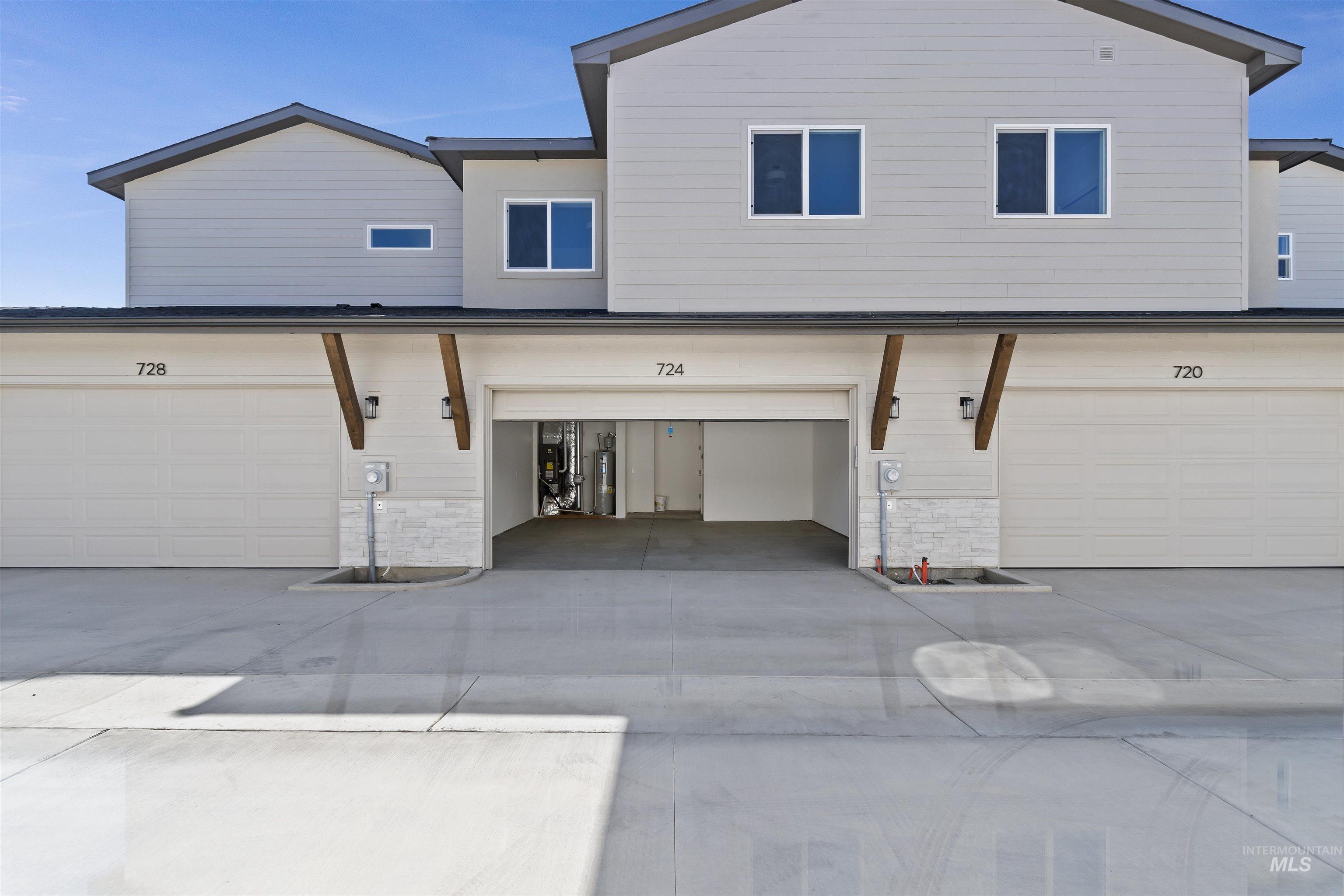724 S Calhoun Ln, Star, Idaho 83669, 3 Bedrooms, 2.5 Bathrooms, Residential For Sale, Price $428,880,MLS 98963868