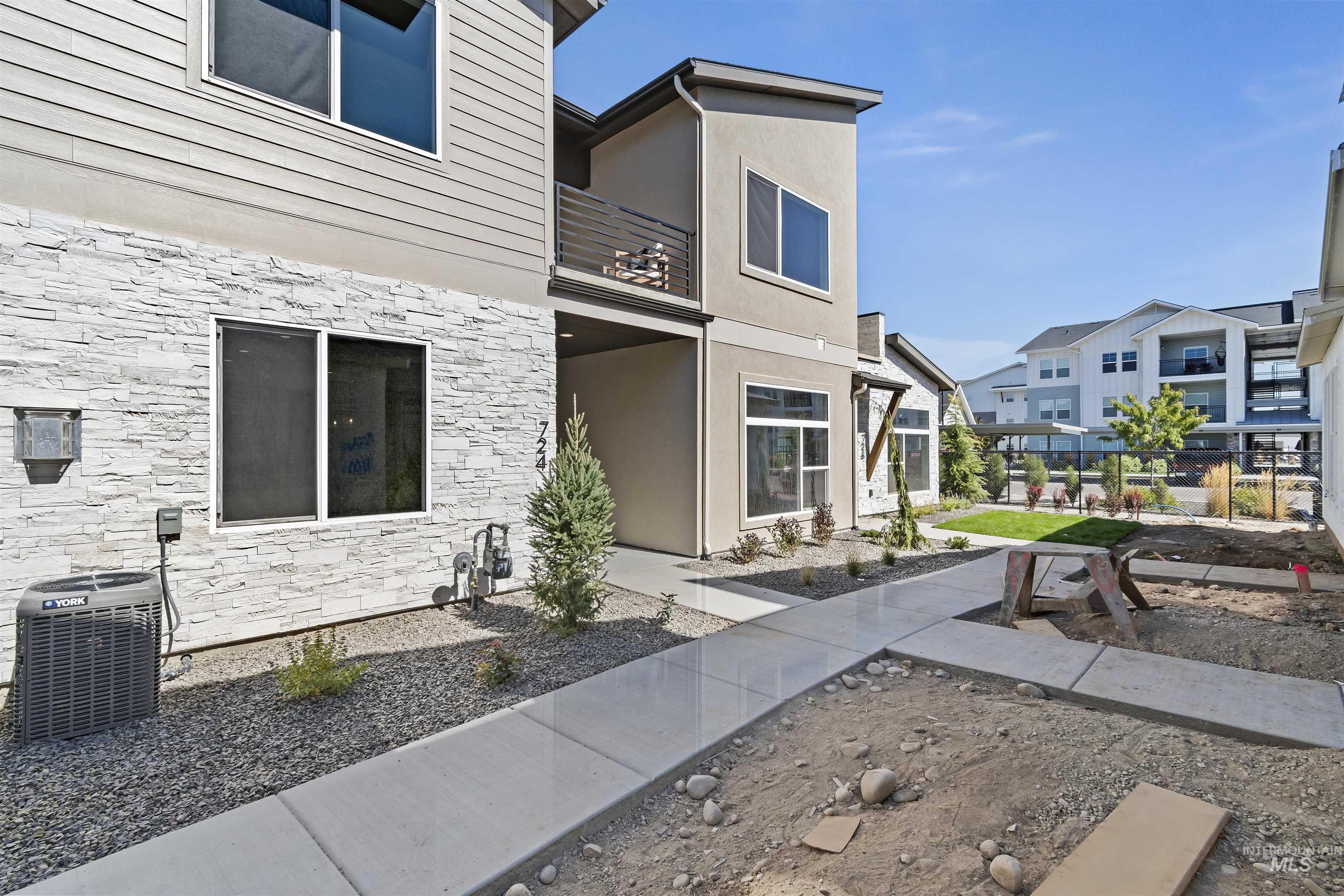 724 S Calhoun Ln, Star, Idaho 83669, 3 Bedrooms, 2.5 Bathrooms, Residential For Sale, Price $428,880,MLS 98963868