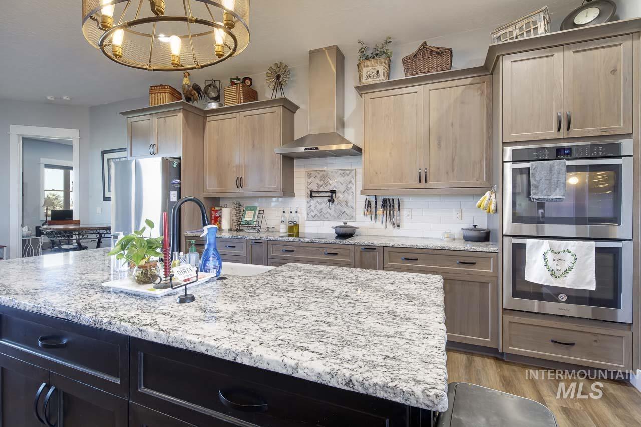 415 N Locust Grove Road, Kuna, Idaho 83634, 6 Bedrooms, 5 Bathrooms, Residential For Sale, Price $1,590,000,MLS 98963874