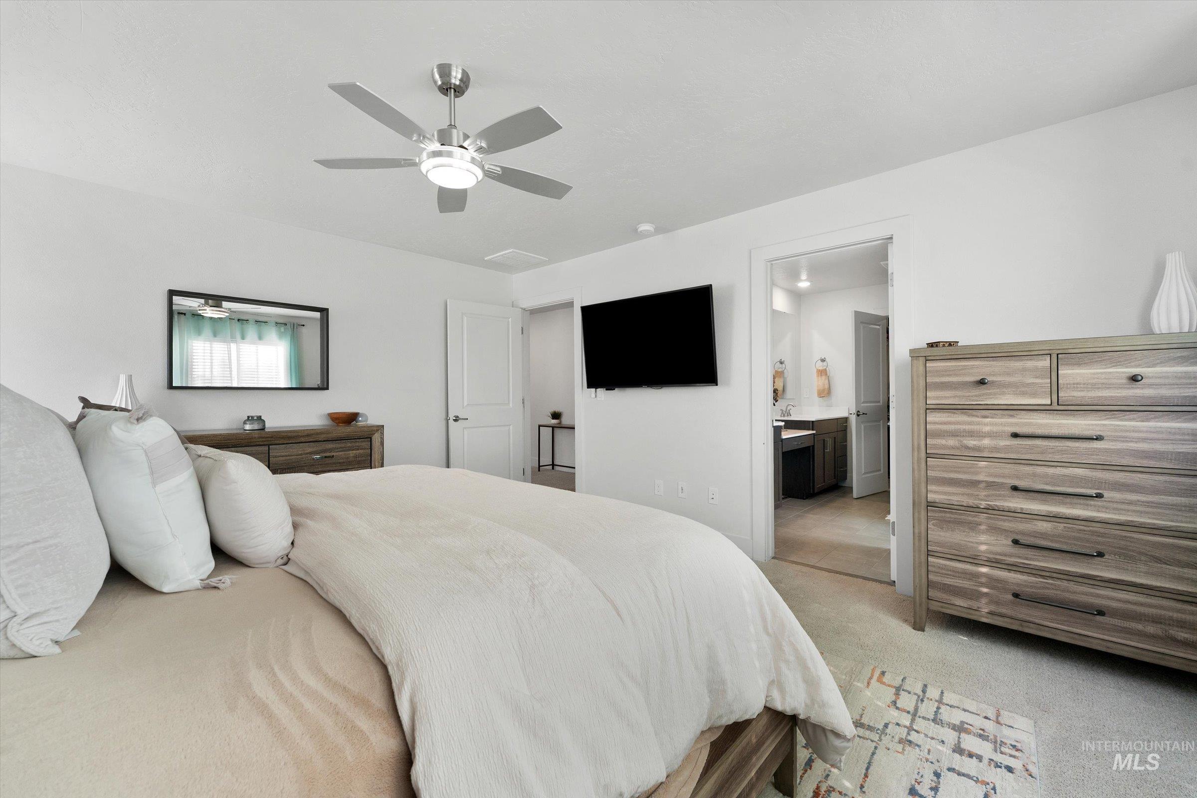 217 E Cusick St., Meridian, Idaho 83642, 4 Bedrooms, 2.5 Bathrooms, Residential For Sale, Price $549,900,MLS 98963876