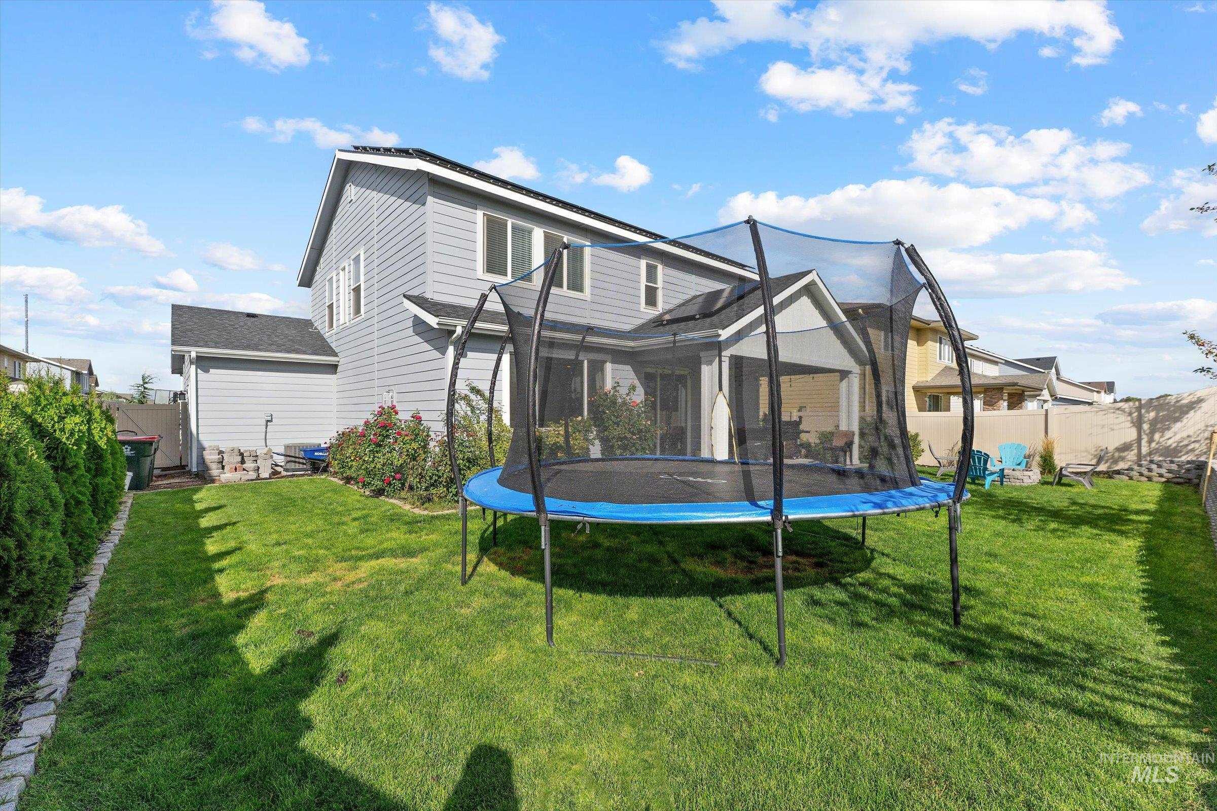 217 E Cusick St., Meridian, Idaho 83642, 4 Bedrooms, 2.5 Bathrooms, Residential For Sale, Price $549,900,MLS 98963876