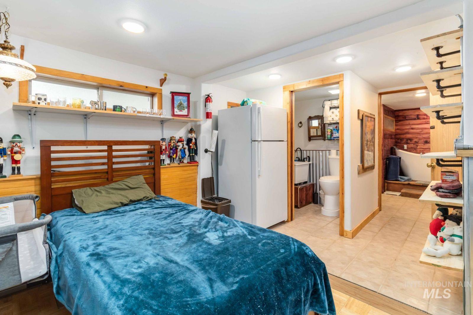 1352 S Main, Riggins, Idaho 83549, 6 Bedrooms, 5 Bathrooms, Residential For Sale, Price $1,200,000,MLS 98963910