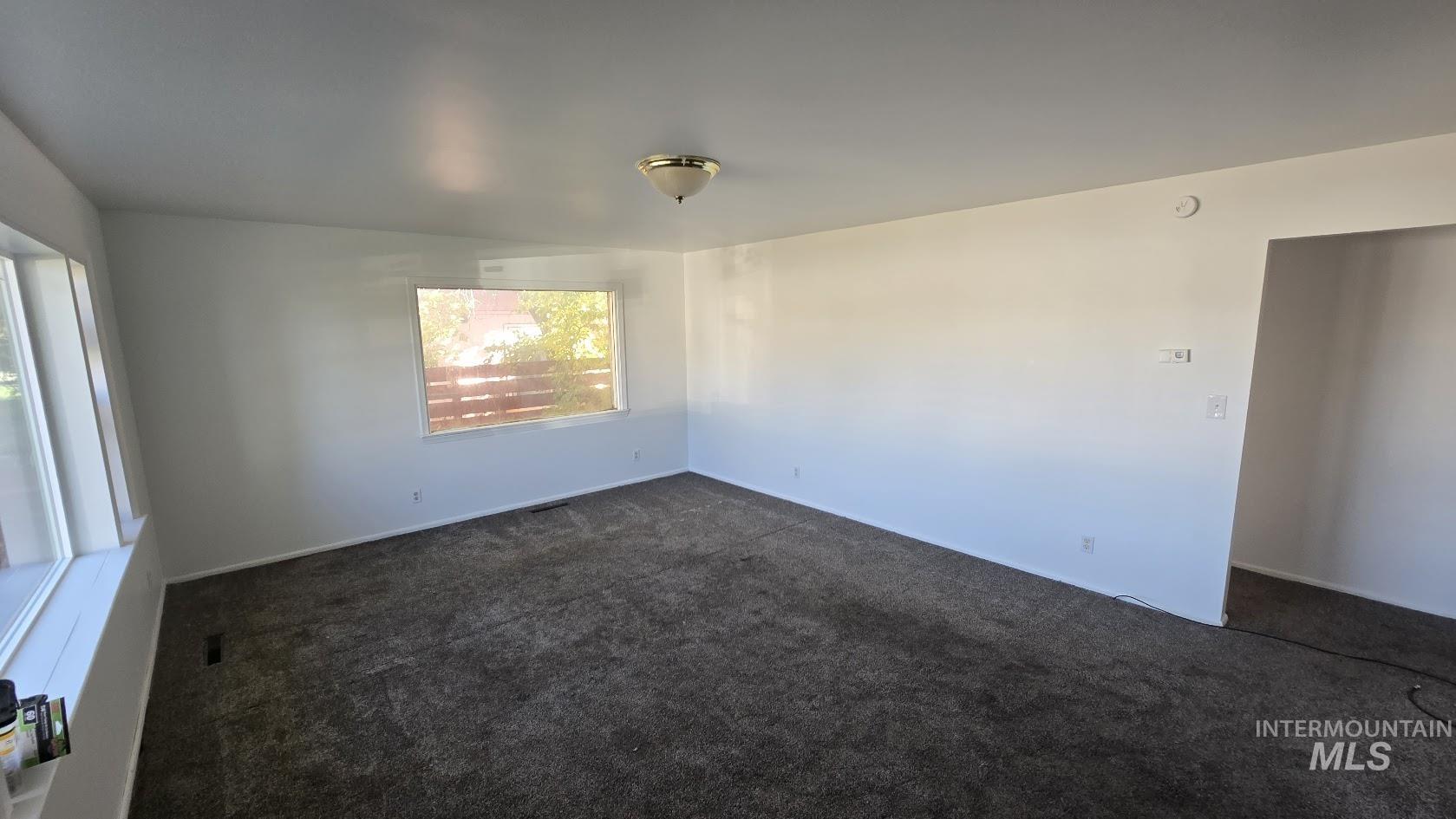 810 S D St., Rupert, Idaho 83350, 4 Bedrooms, 2 Bathrooms, Residential For Sale, Price $335,000,MLS 98963911