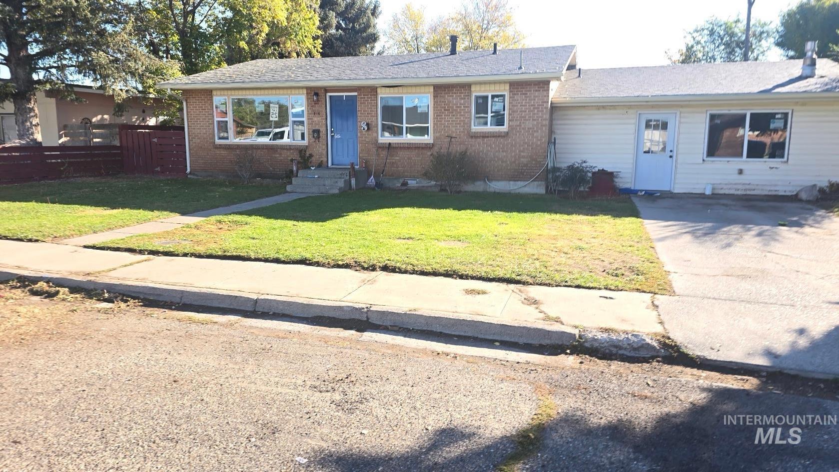 810 S D St., Rupert, Idaho 83350, 4 Bedrooms, 2 Bathrooms, Residential For Sale, Price $335,000,MLS 98963911