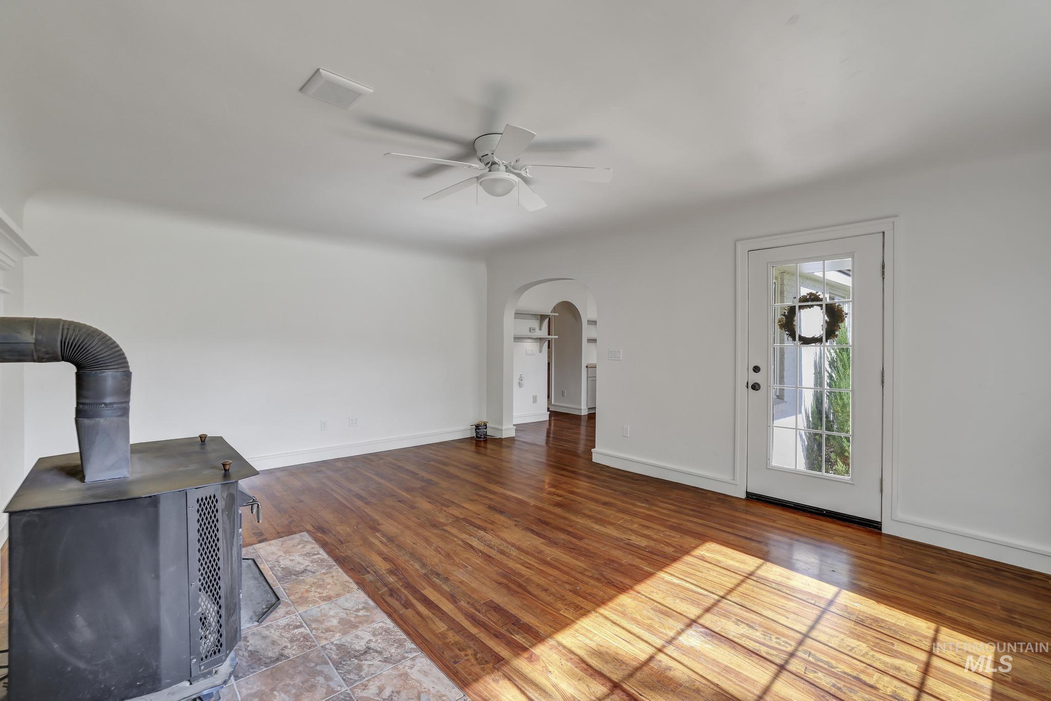 366 W 400 S, Heyburn, Idaho 83336, 4 Bedrooms, 2.5 Bathrooms, Residential For Sale, Price $445,000, 98963913