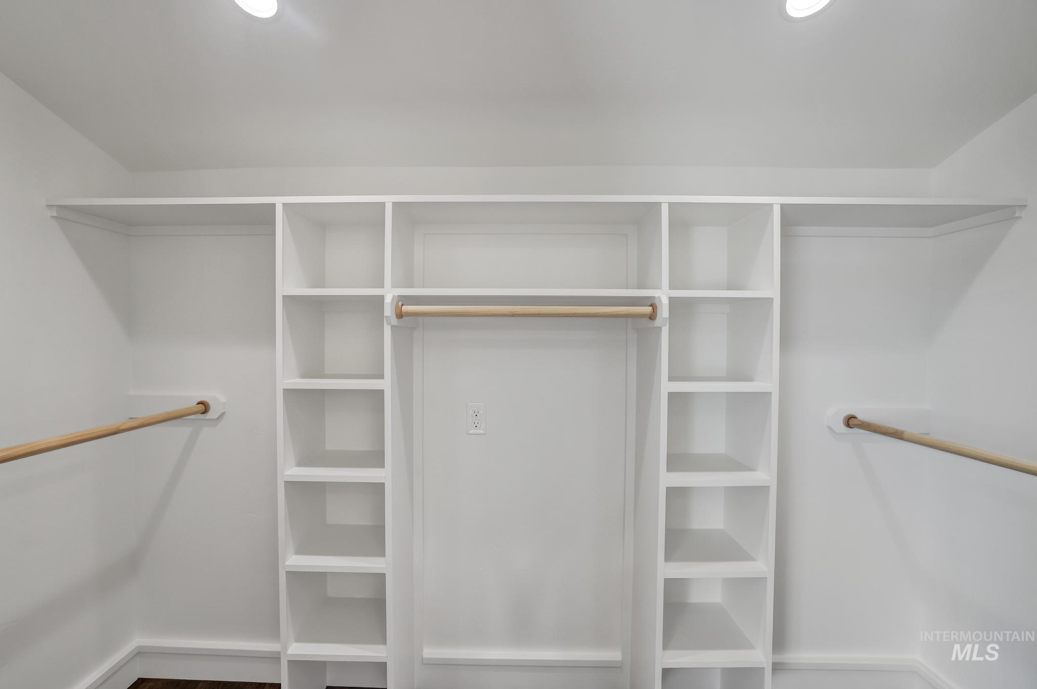 366 W 400 S, Heyburn, Idaho 83336, 4 Bedrooms, 2.5 Bathrooms, Residential For Sale, Price $445,000, 98963913