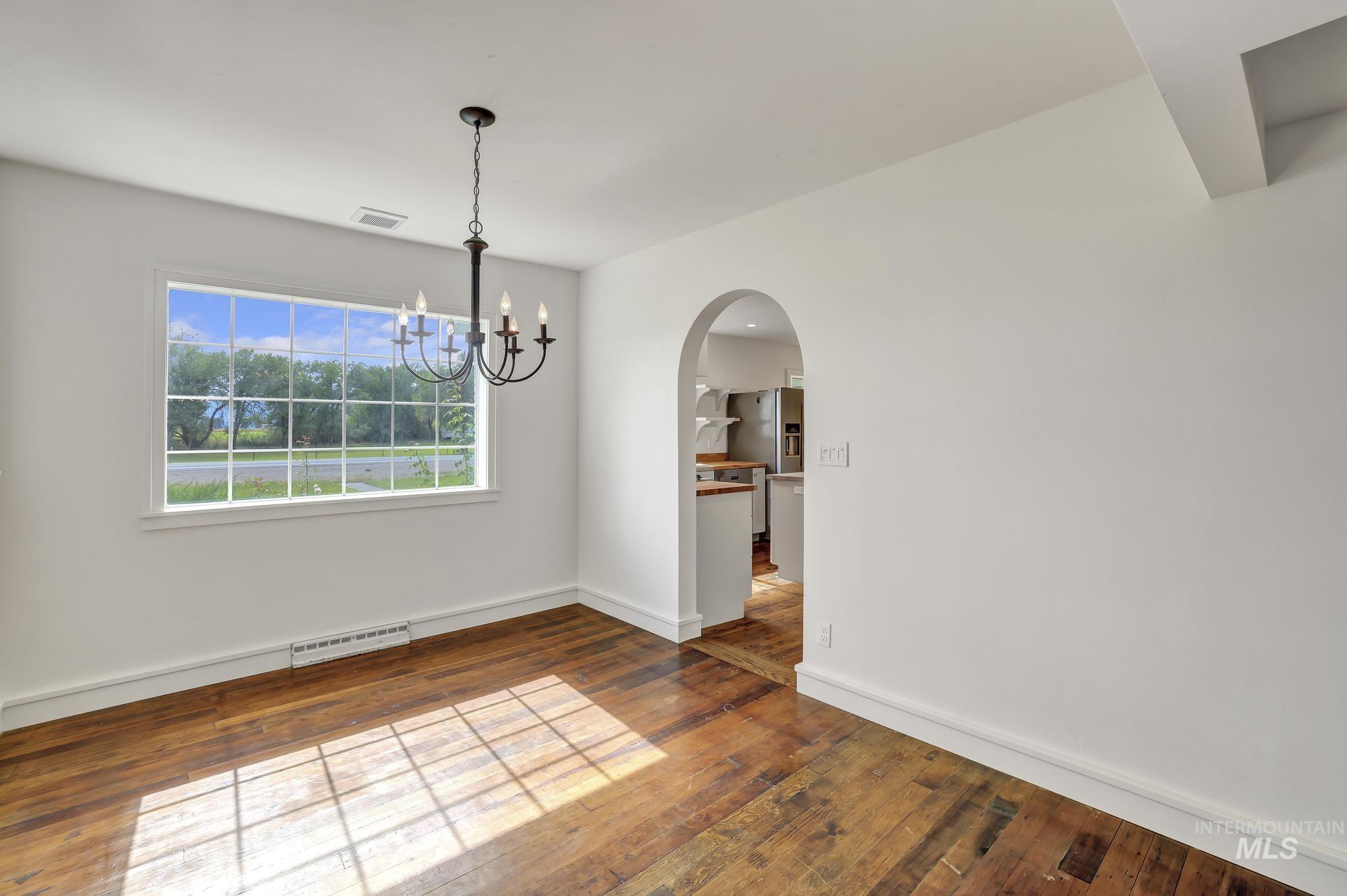 366 W 400 S, Heyburn, Idaho 83336, 4 Bedrooms, 2.5 Bathrooms, Residential For Sale, Price $445,000, 98963913