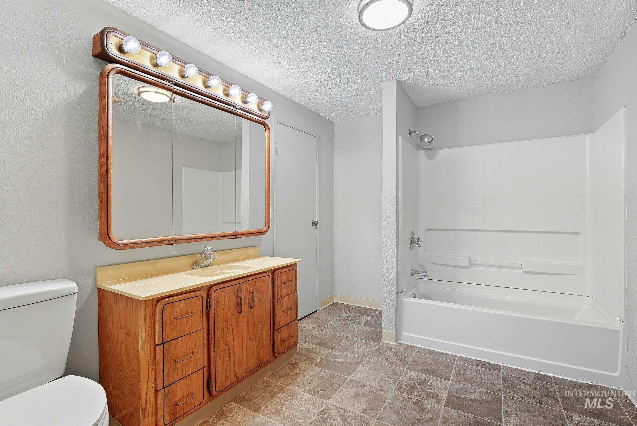 1101 5th Street, Asotin, Washington 99402, 4 Bedrooms, 4.5 Bathrooms, Residential For Sale, Price $799,750,MLS 98963921