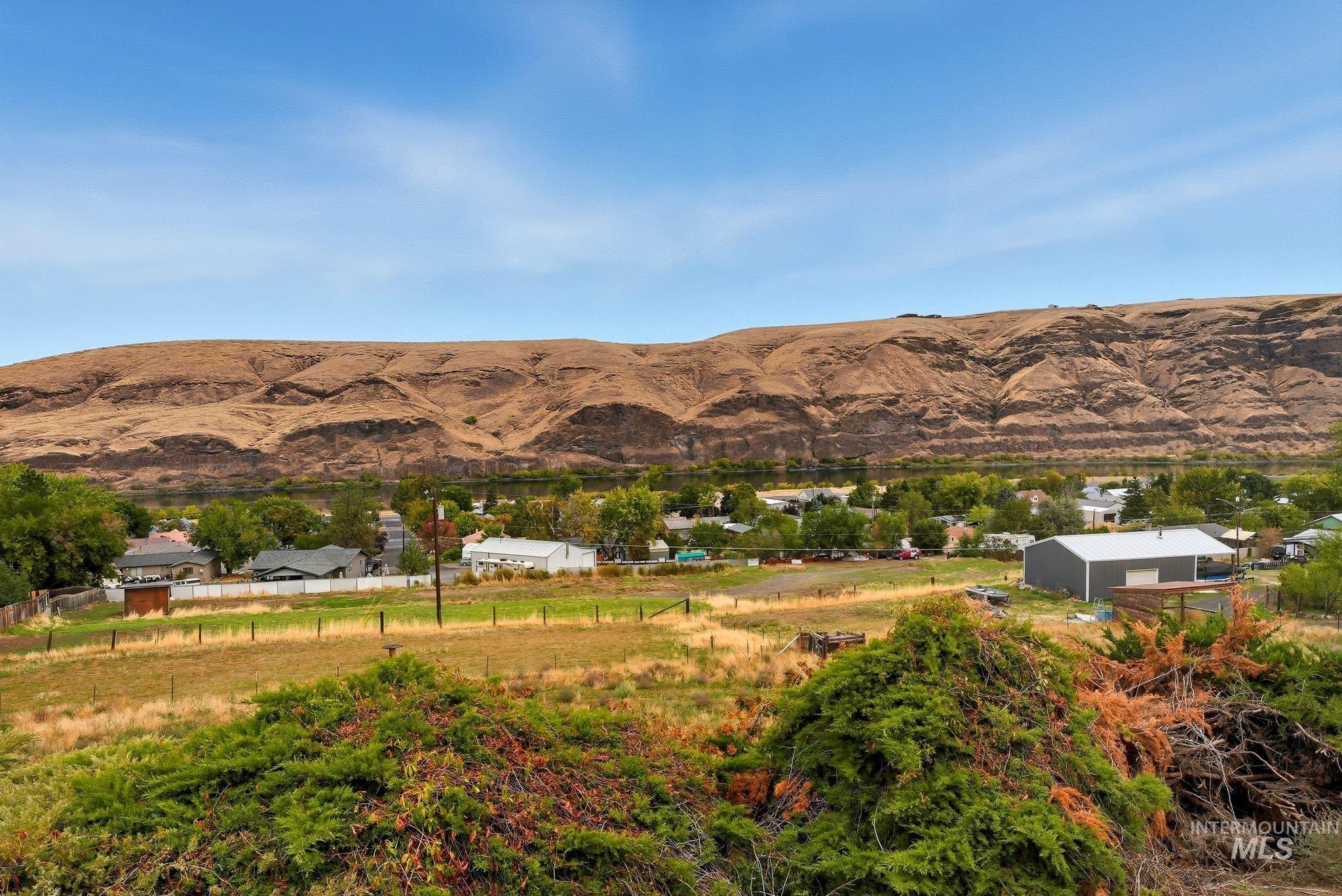 1101 5th Street, Asotin, Washington 99402, 4 Bedrooms, 4.5 Bathrooms, Residential For Sale, Price $799,750,MLS 98963921