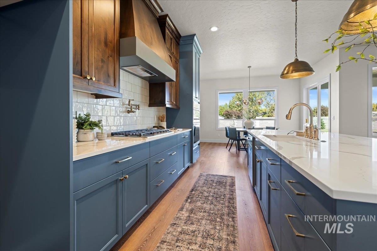 7114 E Chicken Hawk Loop, Nampa, Idaho 83686, 3 Bedrooms, 2.5 Bathrooms, Residential For Sale, Price $779,900,MLS 98963959