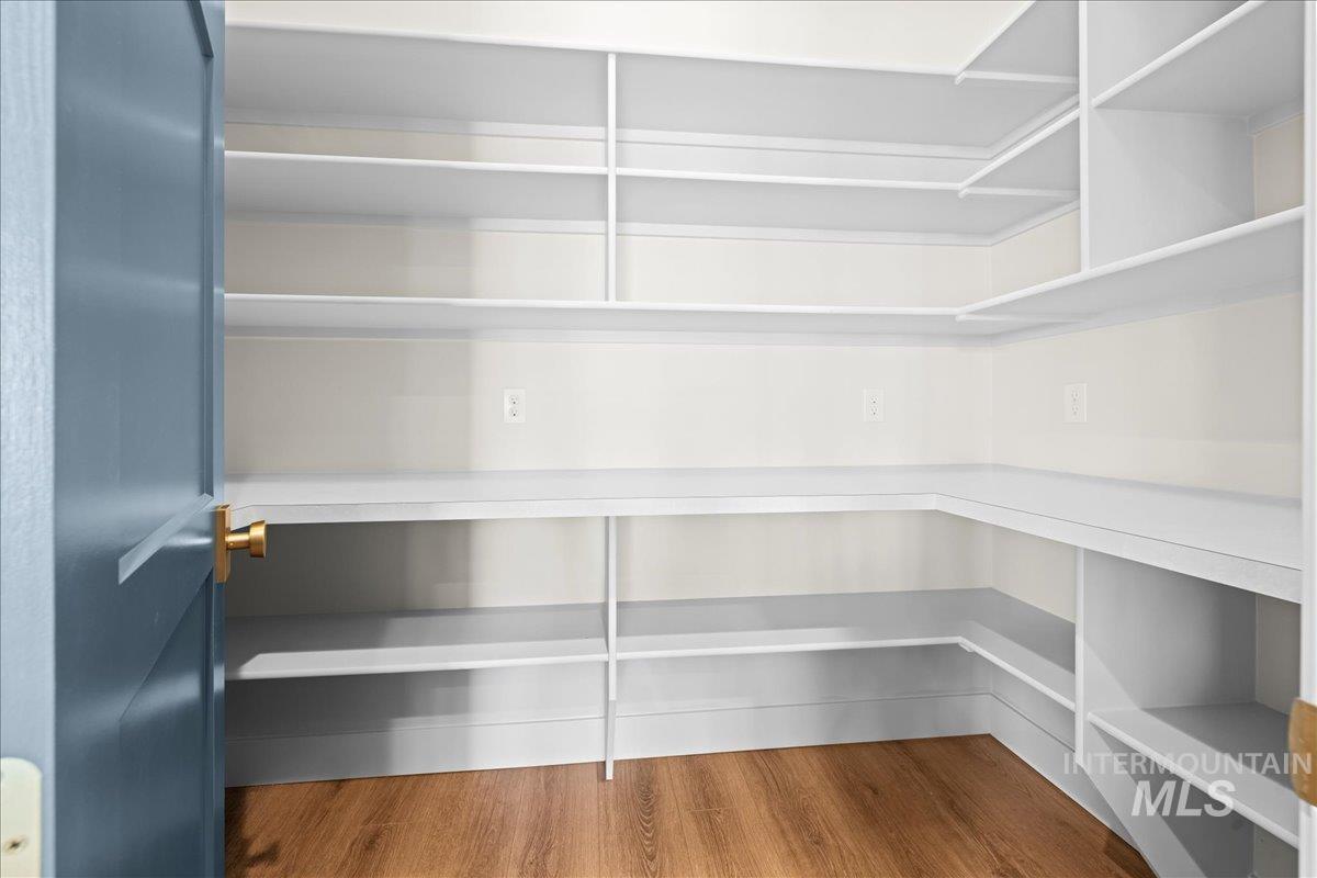 7114 E Chicken Hawk Loop, Nampa, Idaho 83686, 3 Bedrooms, 2.5 Bathrooms, Residential For Sale, Price $779,900,MLS 98963959