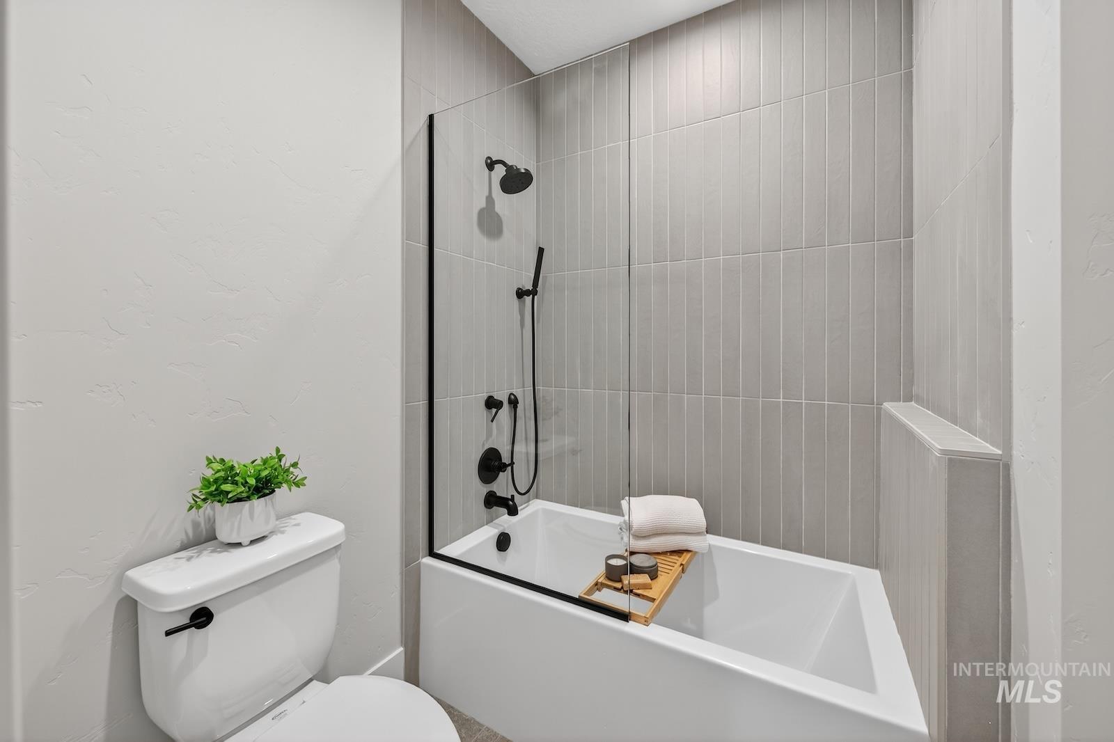 3668 N Harvest Moon Way, Eagle, Idaho 83616, 4 Bedrooms, 3.5 Bathrooms, Residential For Sale, Price $2,395,000,MLS 98963974