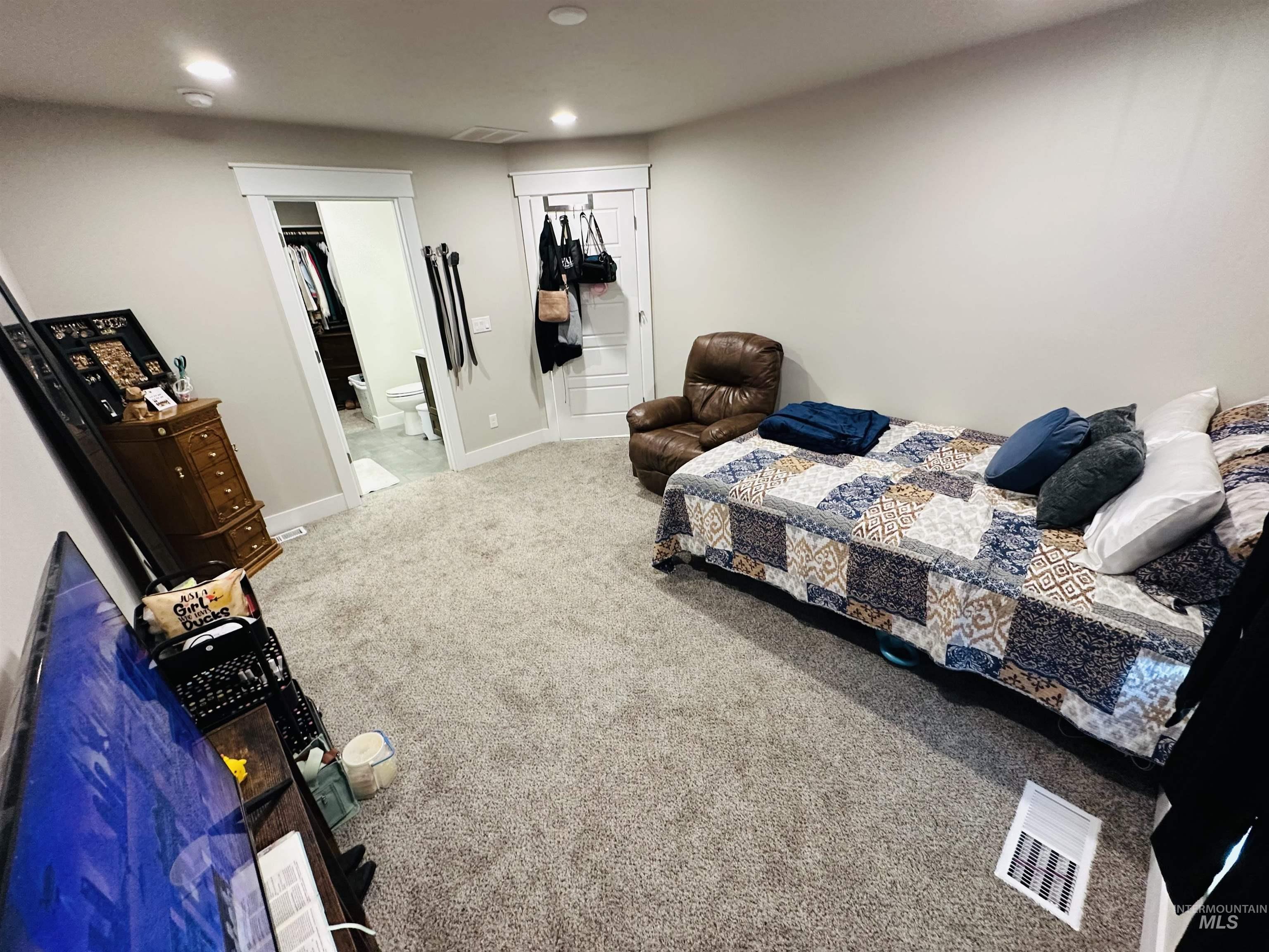 911 Campbell st, Vale, Oregon 97918, 3 Bedrooms, 2 Bathrooms, Residential For Sale, Price $315,000,MLS 98963984