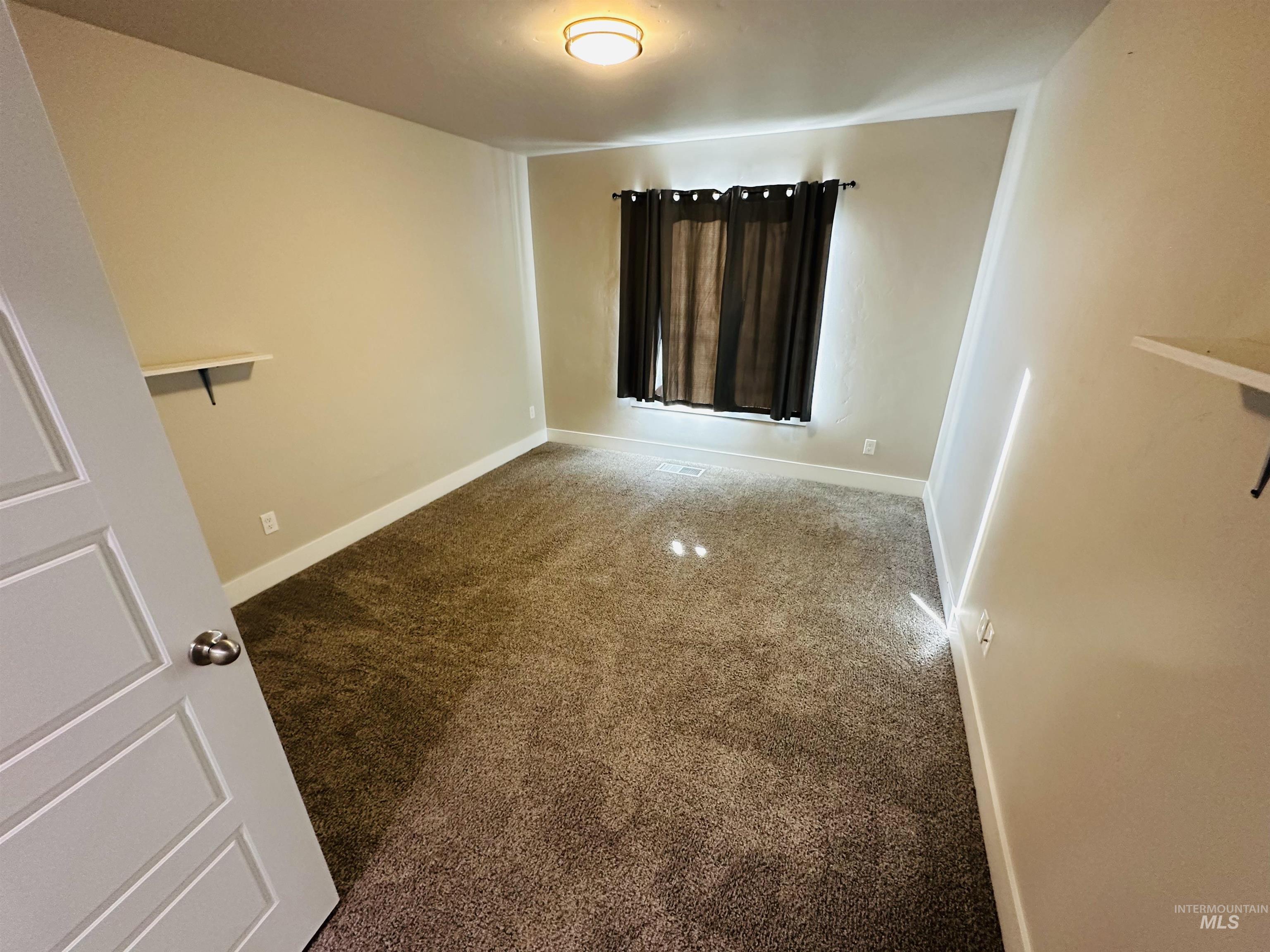 911 Campbell st, Vale, Oregon 97918, 3 Bedrooms, 2 Bathrooms, Residential For Sale, Price $315,000,MLS 98963984