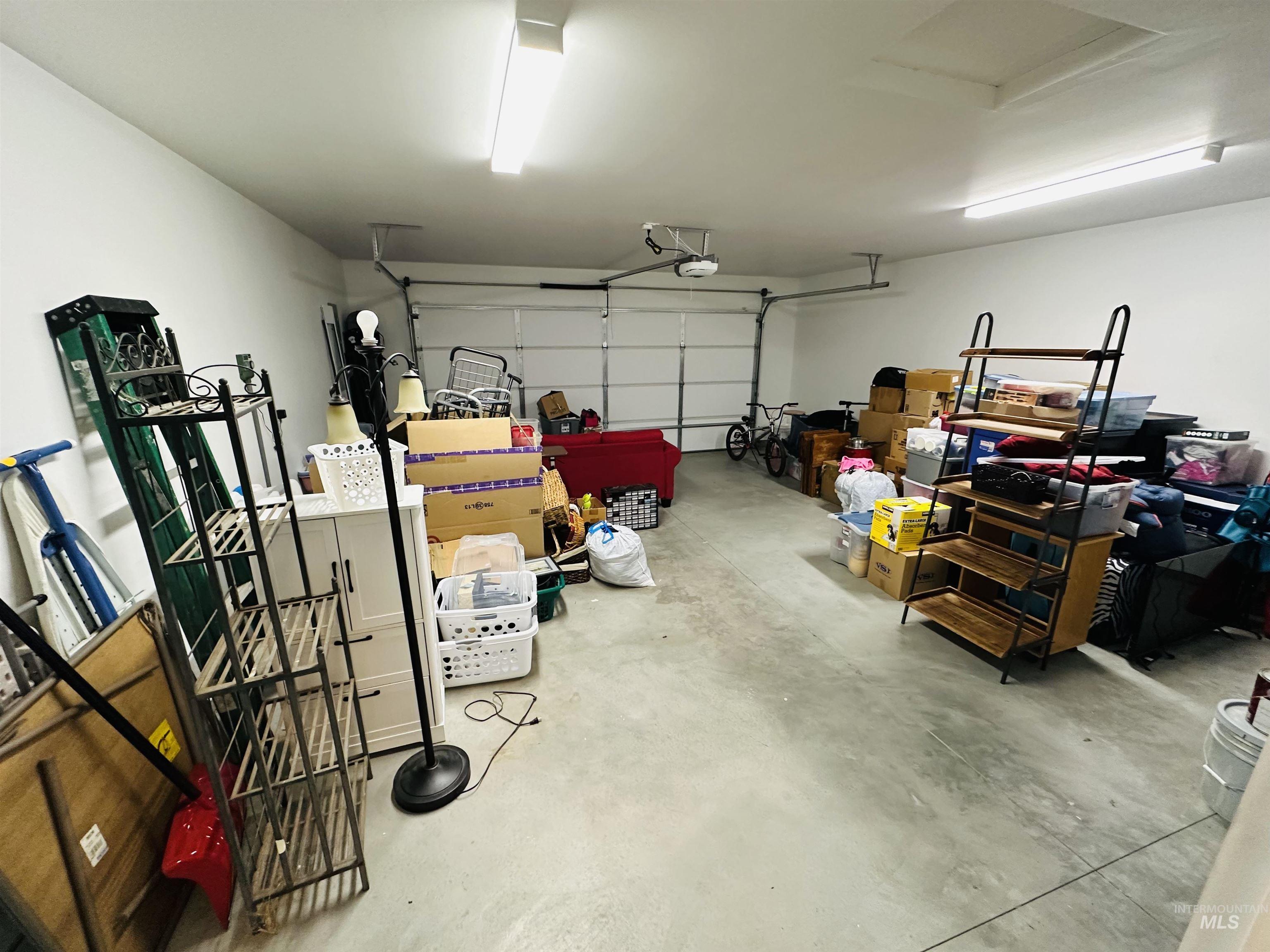 911 Campbell st, Vale, Oregon 97918, 3 Bedrooms, 2 Bathrooms, Residential For Sale, Price $315,000,MLS 98963984