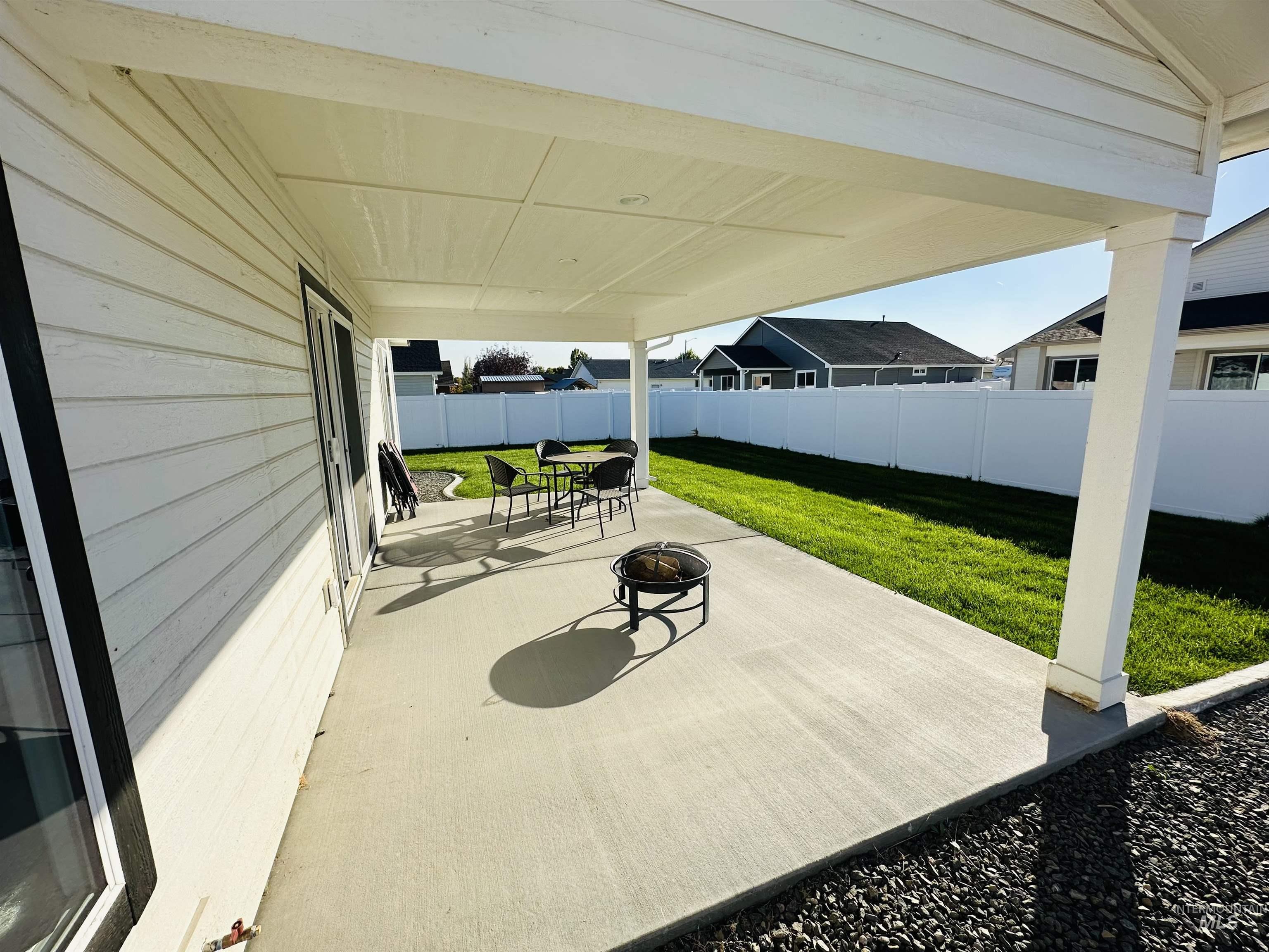 911 Campbell st, Vale, Oregon 97918, 3 Bedrooms, 2 Bathrooms, Residential For Sale, Price $315,000,MLS 98963984