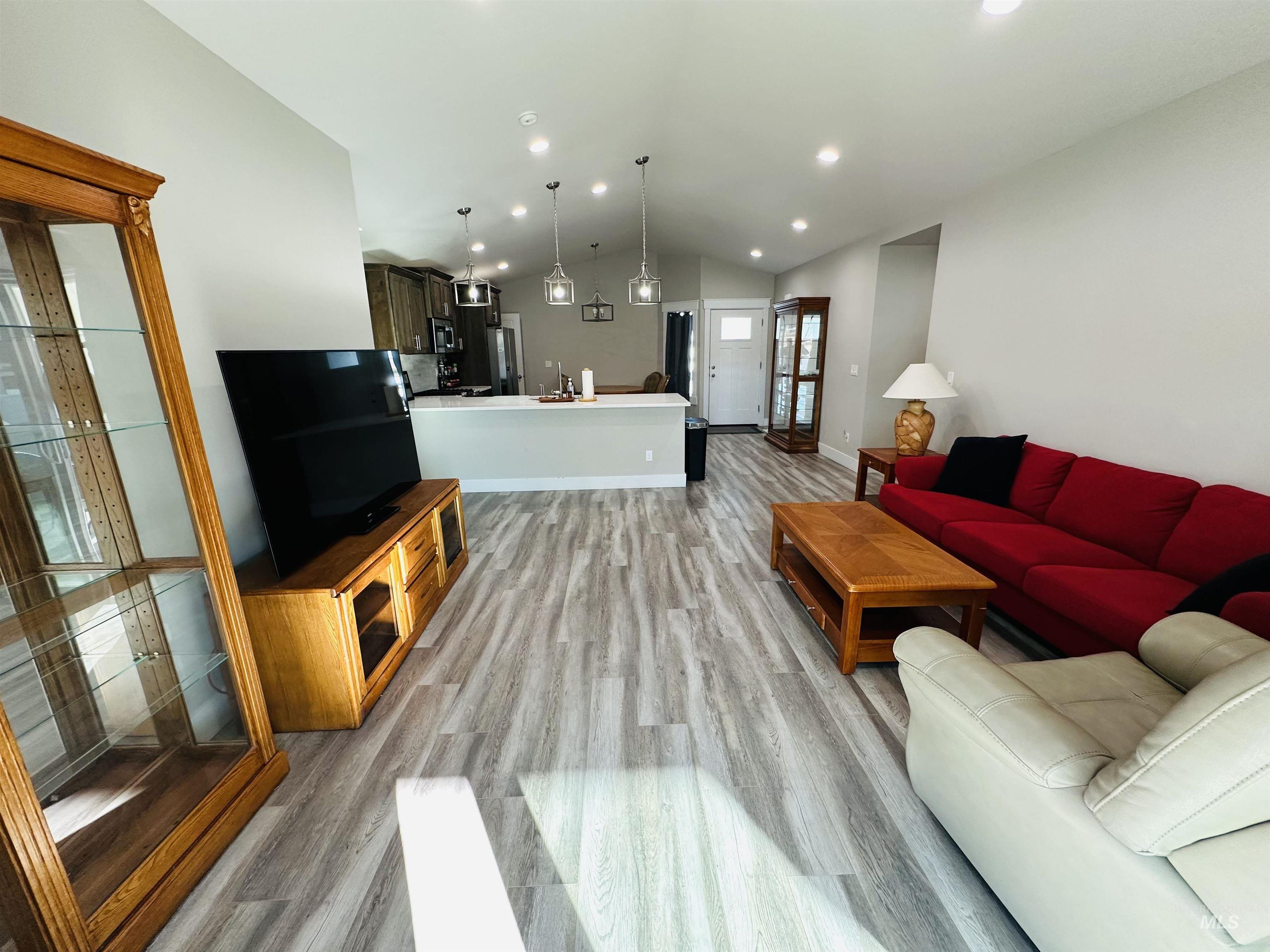 911 Campbell st, Vale, Oregon 97918, 3 Bedrooms, 2 Bathrooms, Residential For Sale, Price $315,000,MLS 98963984