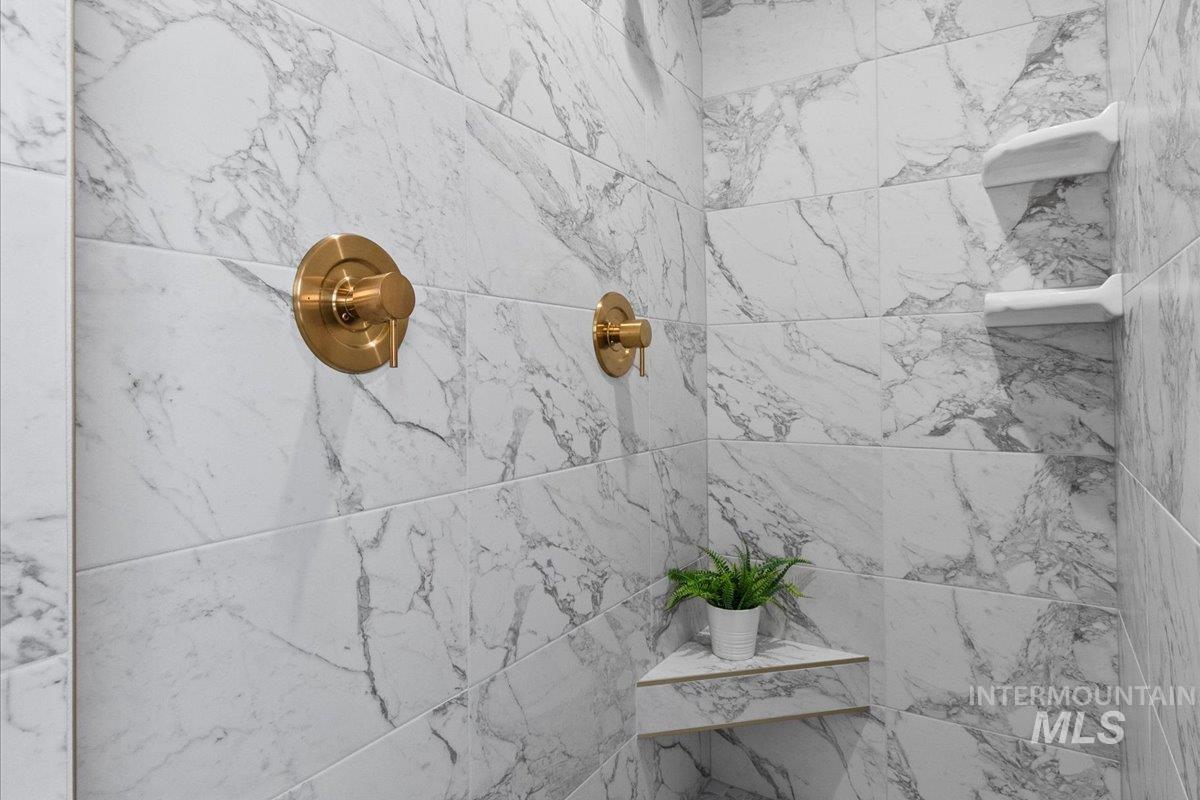 1708 Kayak Rd, Emmett, Idaho 83617, 3 Bedrooms, 2 Bathrooms, Residential For Sale, Price $534,900,MLS 98963985