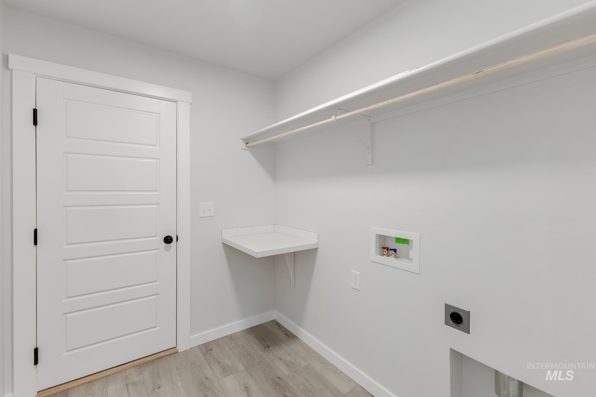 10516 W Tinder St, Star, Idaho 83669, 4 Bedrooms, 2 Bathrooms, Residential For Sale, Price $444,990,MLS 98963991