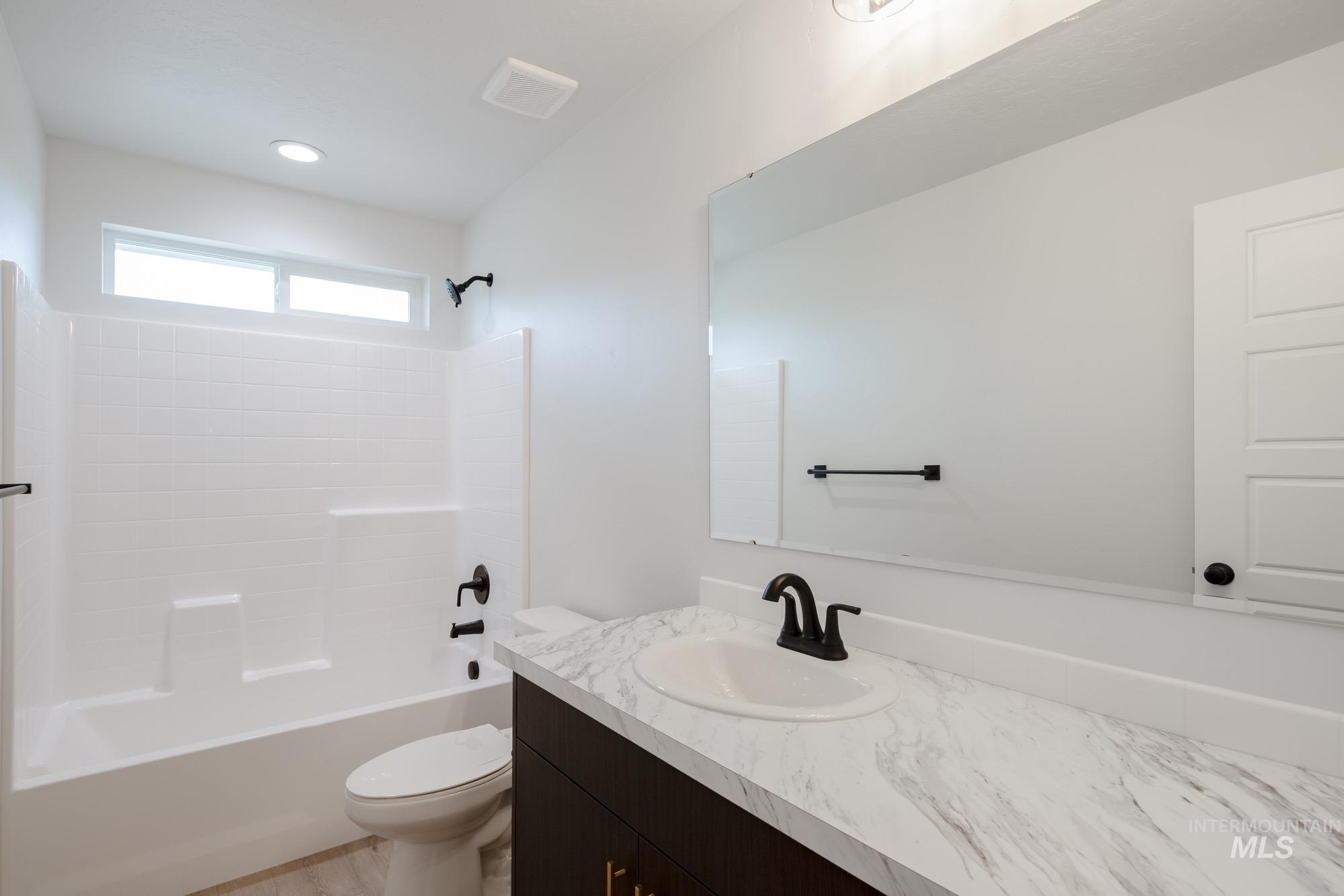 3650 W Dover St, Meridian, Idaho 83642, 4 Bedrooms, 2.5 Bathrooms, Residential For Sale, Price $519,990,MLS 98963994