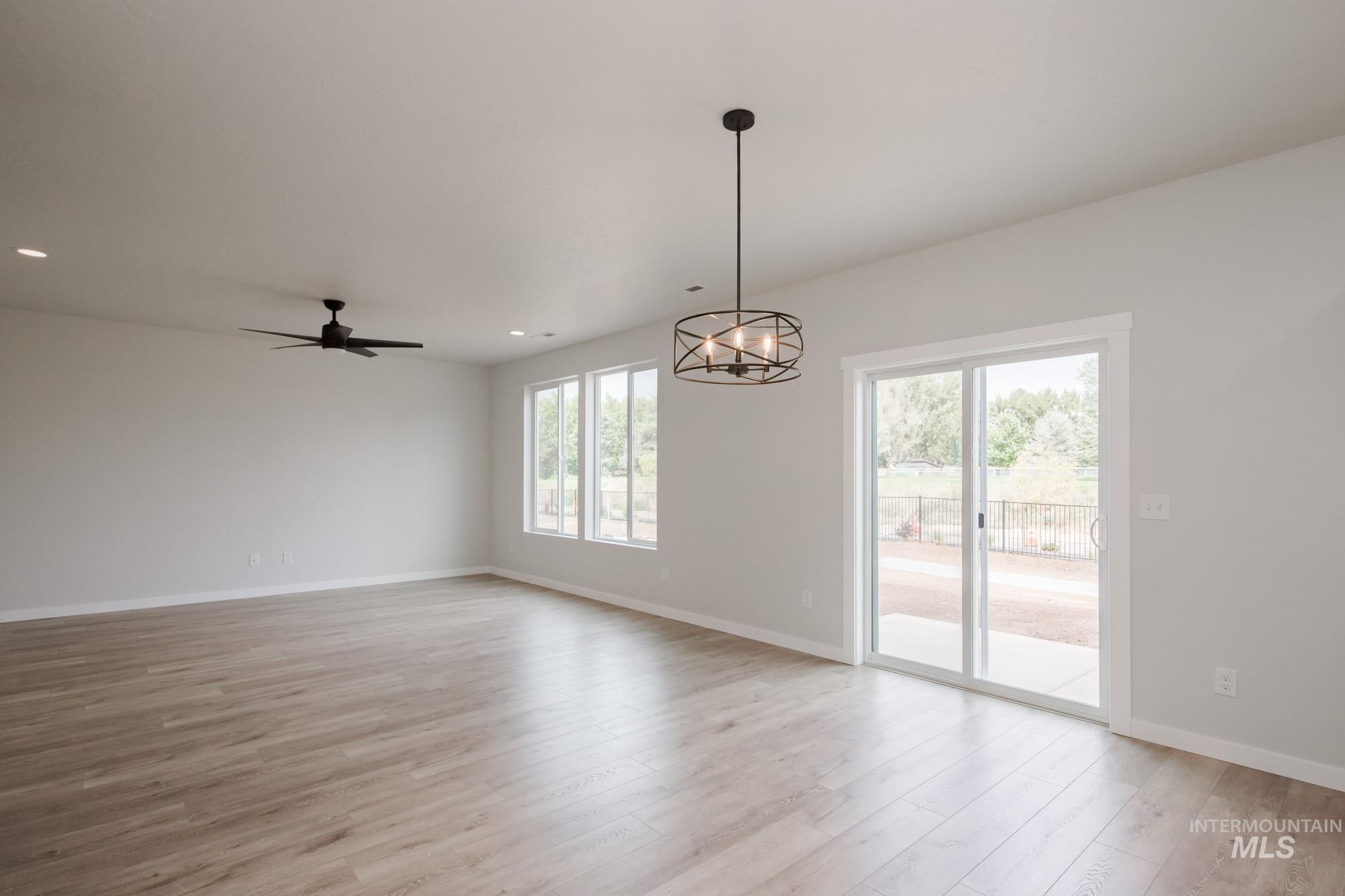 3650 W Dover St, Meridian, Idaho 83642, 4 Bedrooms, 2.5 Bathrooms, Residential For Sale, Price $519,990,MLS 98963994