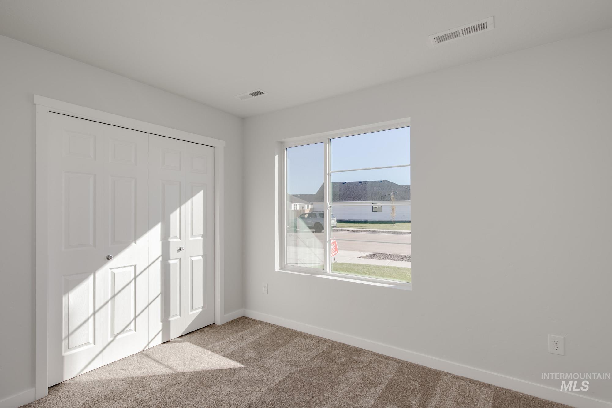 1079 Grass Pond Ave, Middleton, Idaho 83644, 3 Bedrooms, 2 Bathrooms, Residential For Sale, Price $429,990,MLS 98963997