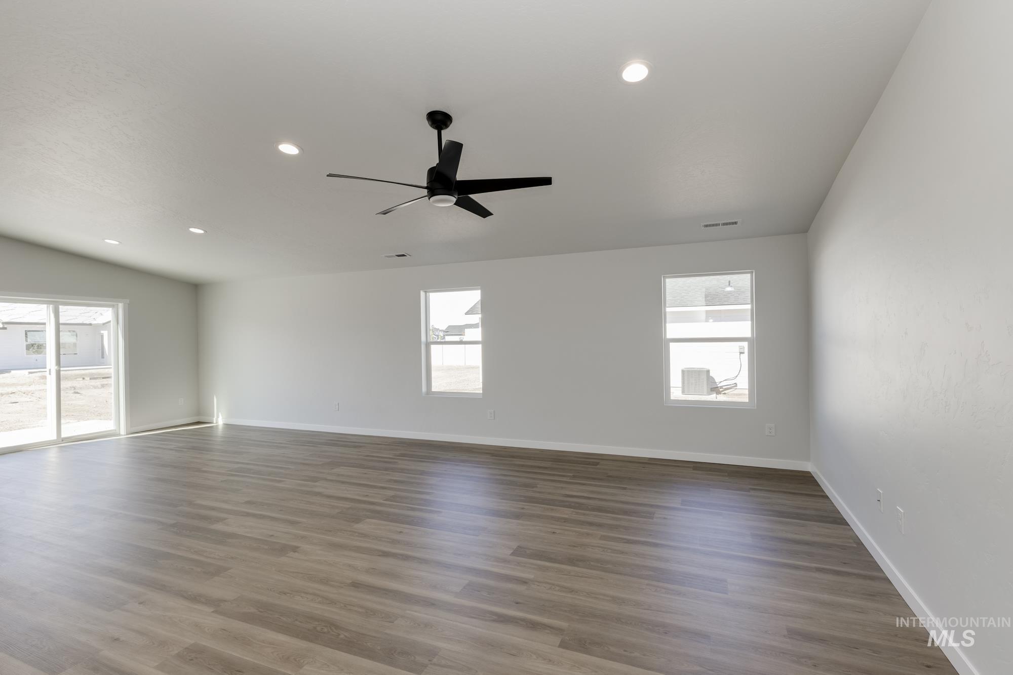 7249 E Shields Dr, Nampa, Idaho 83687, 4 Bedrooms, 2 Bathrooms, Residential For Sale, Price $434,990,MLS 98964005