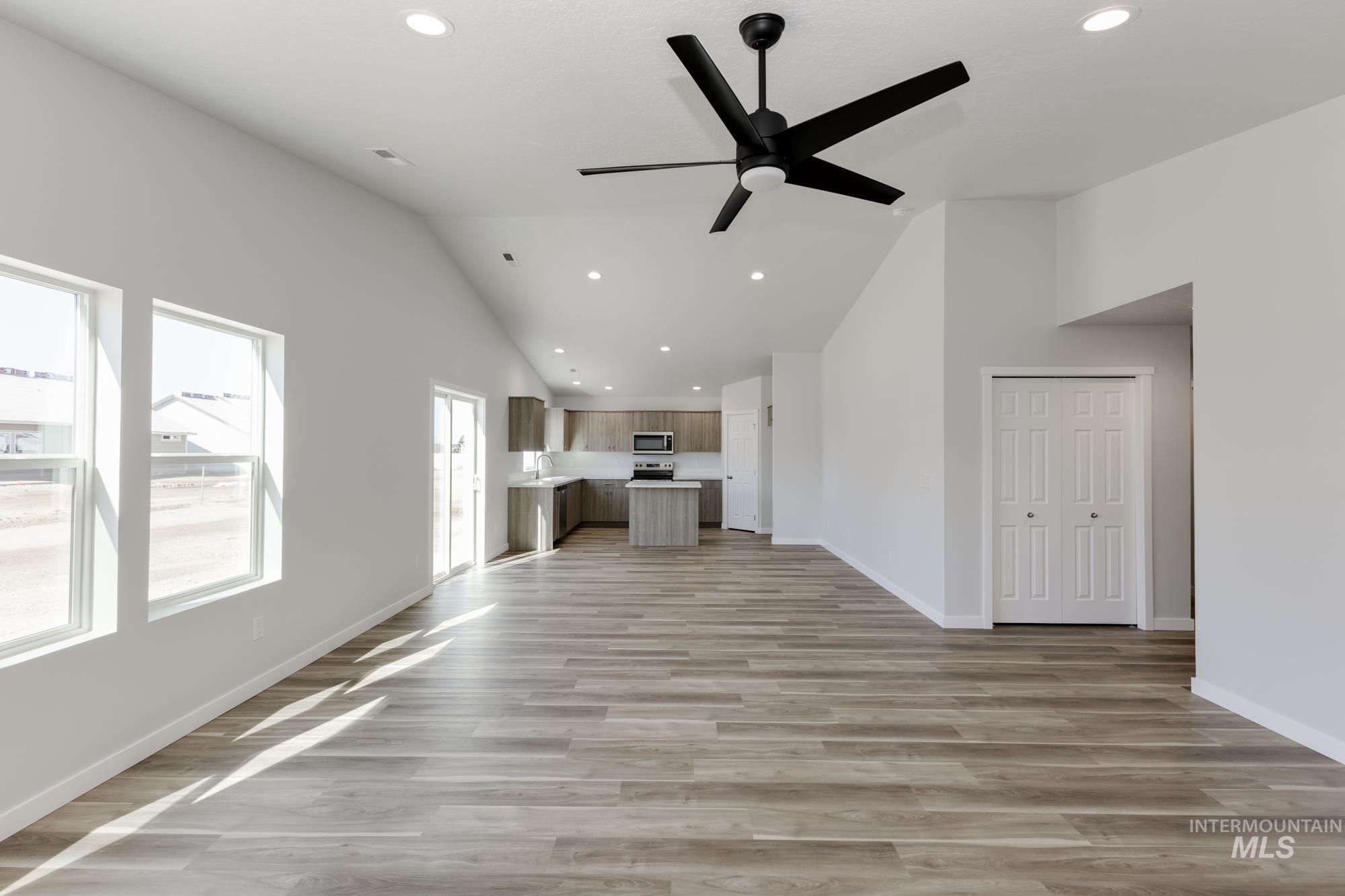 7237 E Shields Dr, Nampa, Idaho 83687, 4 Bedrooms, 2 Bathrooms, Residential For Sale, Price $444,990,MLS 98964006