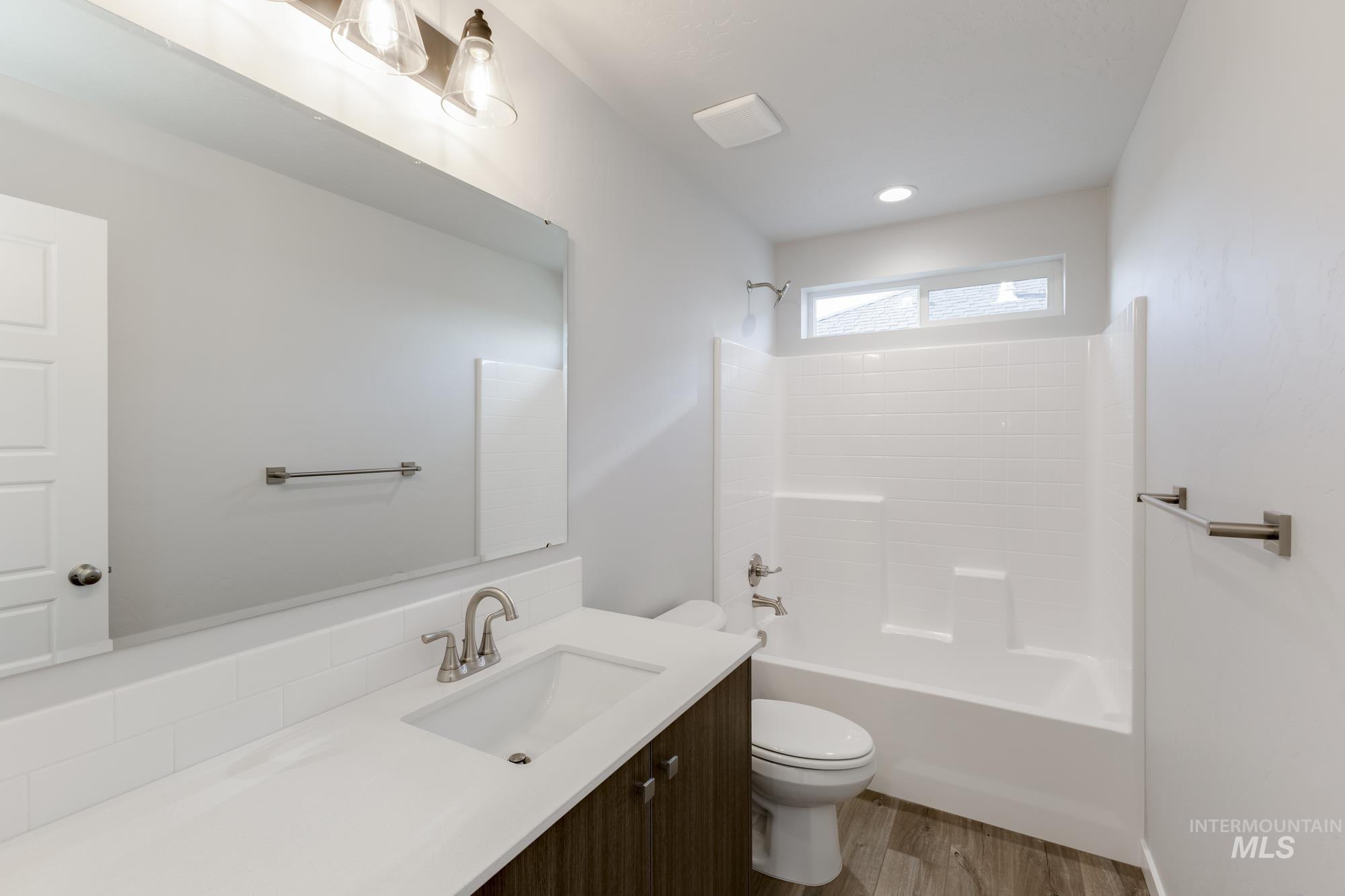 4166 E Kalinga St, Meridian, Idaho 83642, 3 Bedrooms, 2.5 Bathrooms, Residential For Sale, Price $474,990,MLS 98964008