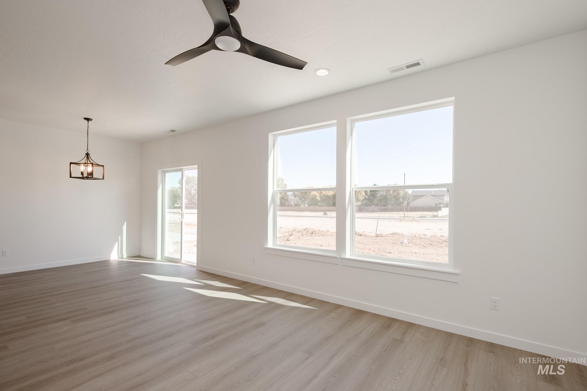 5094 S Amorita Ave, Meridian, Idaho 83642, 3 Bedrooms, 2.5 Bathrooms, Residential For Sale, Price $449,990,MLS 98964009