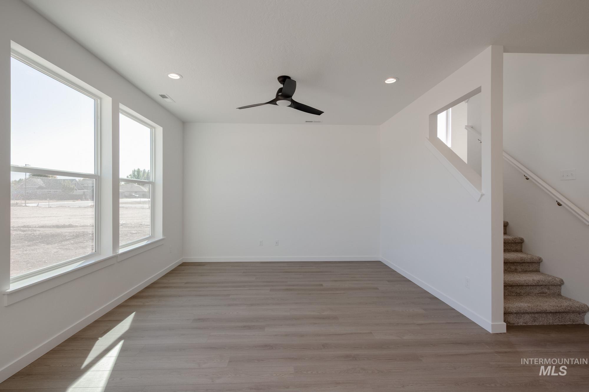 5094 S Amorita Ave, Meridian, Idaho 83642, 3 Bedrooms, 2.5 Bathrooms, Residential For Sale, Price $449,990,MLS 98964009