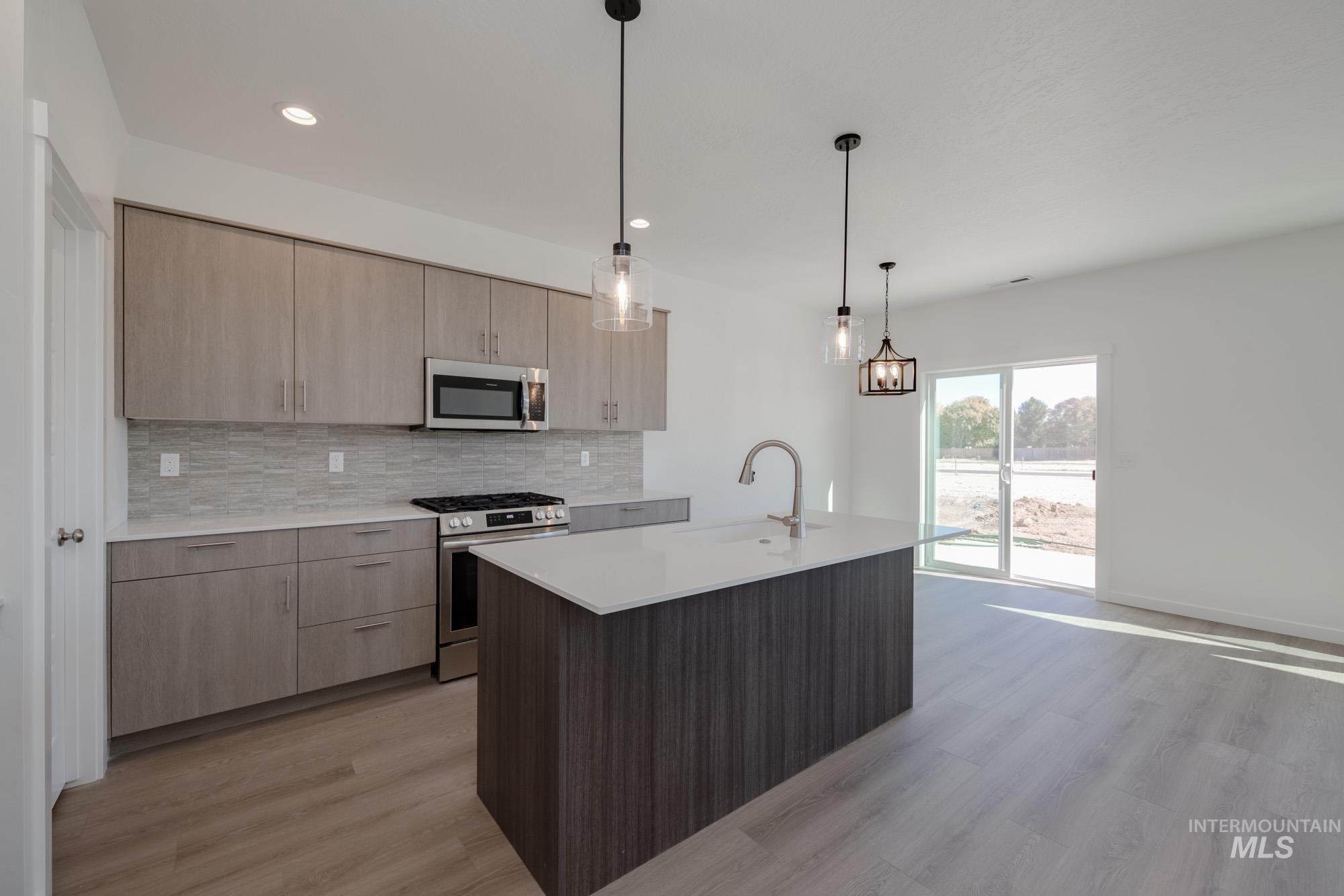 5094 S Amorita Ave, Meridian, Idaho 83642, 3 Bedrooms, 2.5 Bathrooms, Residential For Sale, Price $449,990,MLS 98964009