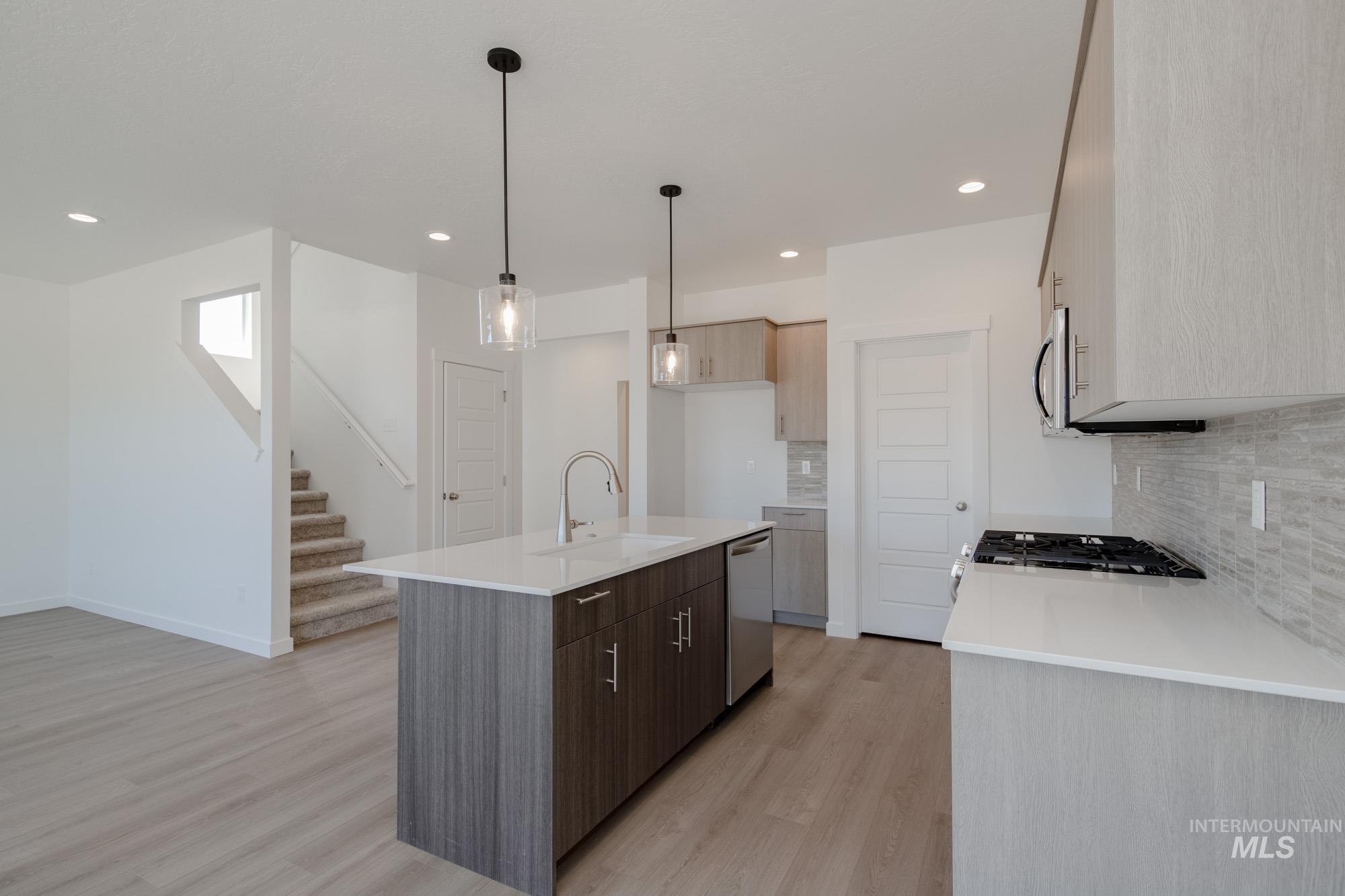 5094 S Amorita Ave, Meridian, Idaho 83642, 3 Bedrooms, 2.5 Bathrooms, Residential For Sale, Price $449,990,MLS 98964009