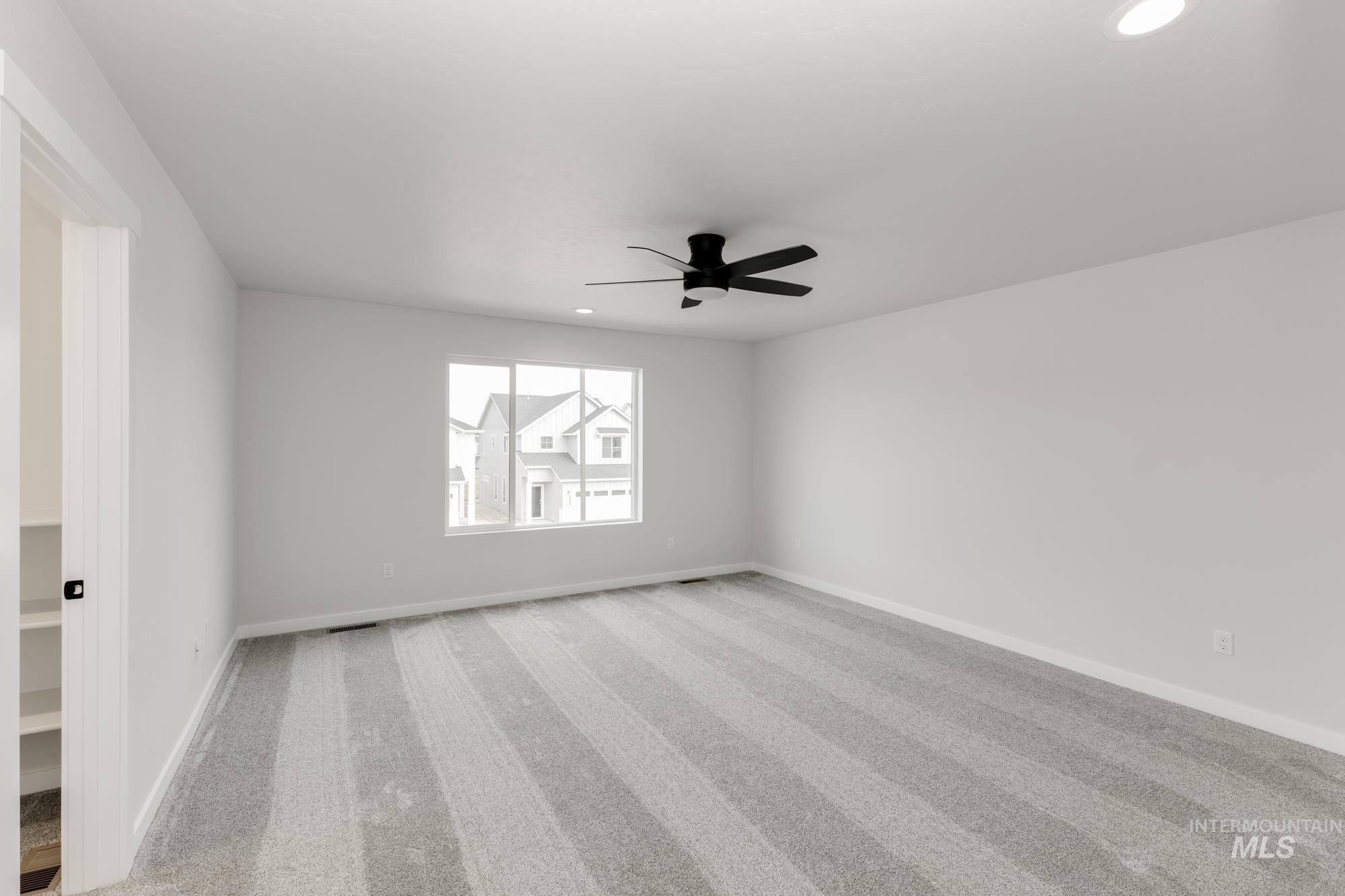 4205 E Hillsong St, Meridian, Idaho 83642, 3 Bedrooms, 2.5 Bathrooms, Residential For Sale, Price $484,990,MLS 98964011