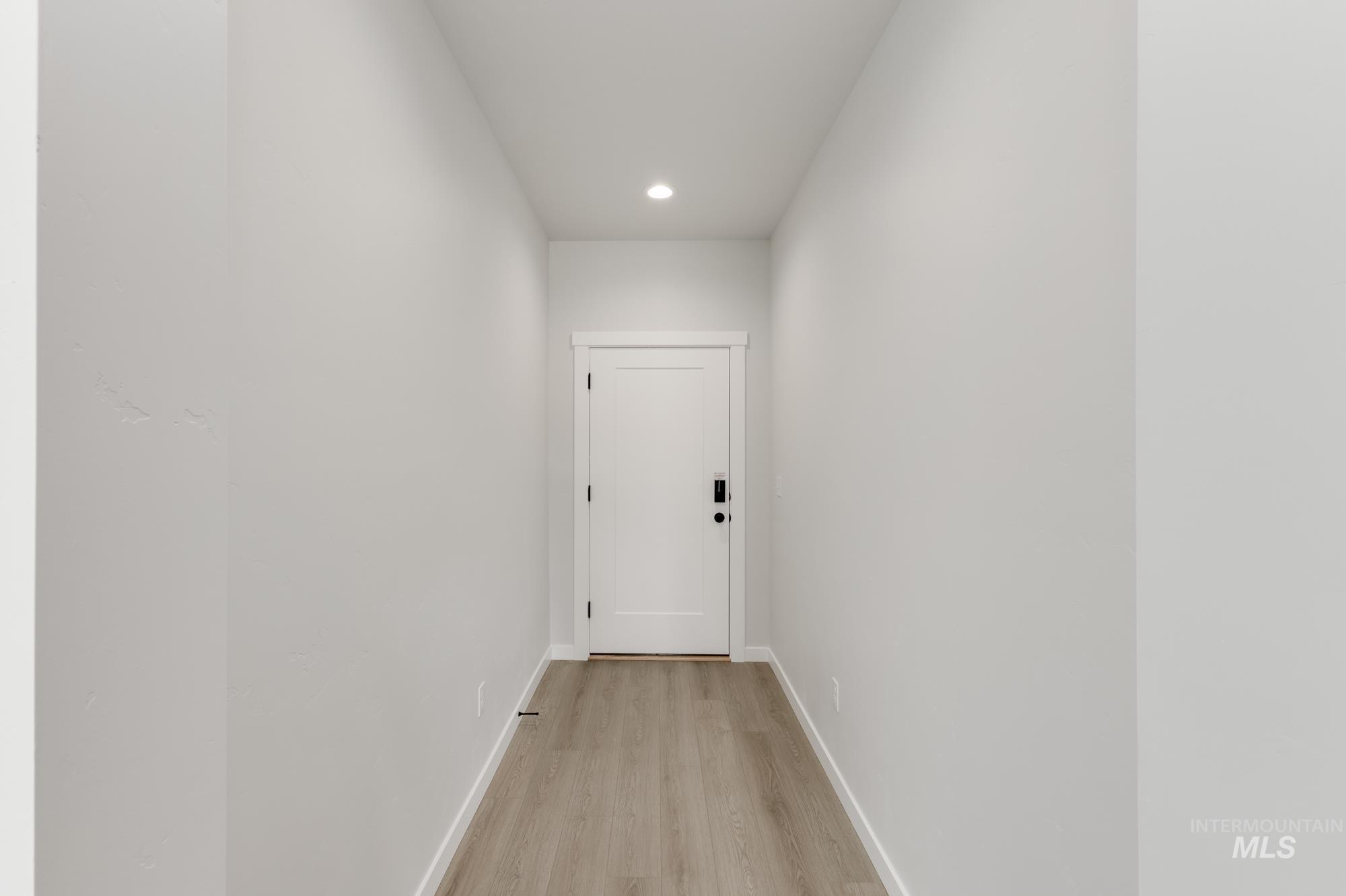 4205 E Hillsong St, Meridian, Idaho 83642, 3 Bedrooms, 2.5 Bathrooms, Residential For Sale, Price $484,990,MLS 98964011