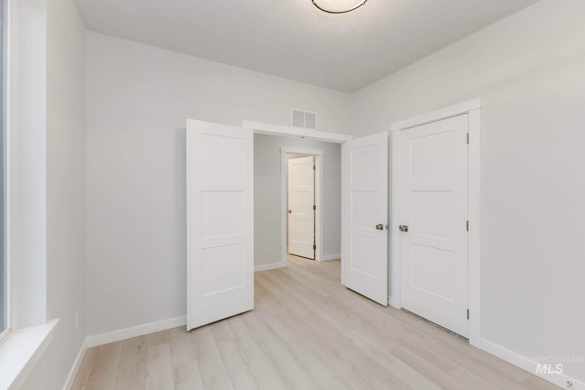 6460 S Sunfish Ave, Boise, Idaho 83709, 4 Bedrooms, 2.5 Bathrooms, Residential For Sale, Price $629,990,MLS 98964012