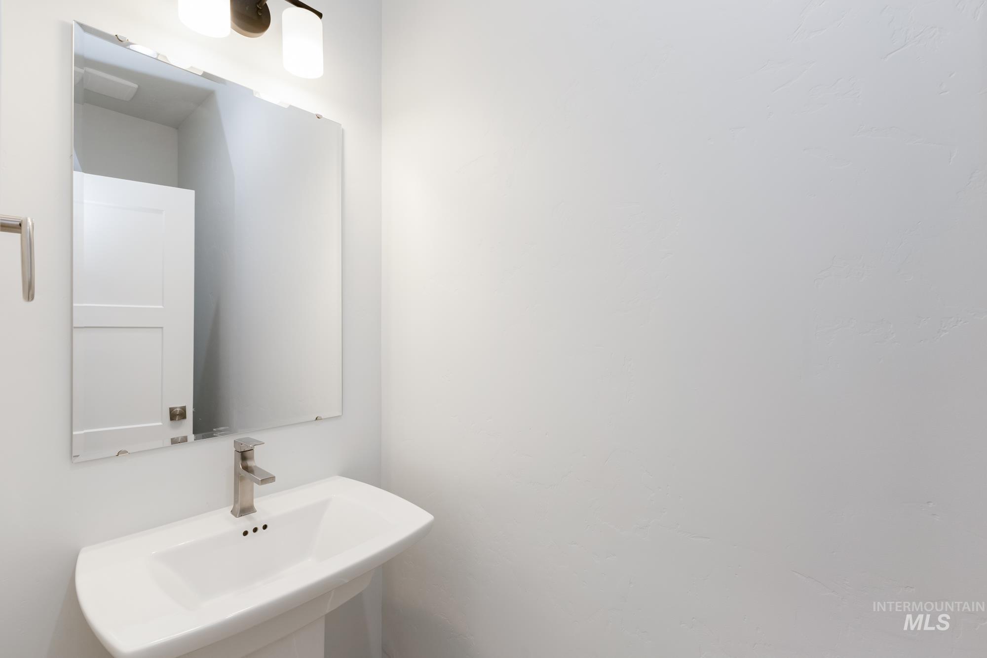 6460 S Sunfish Ave, Boise, Idaho 83709, 4 Bedrooms, 2.5 Bathrooms, Residential For Sale, Price $629,990,MLS 98964012