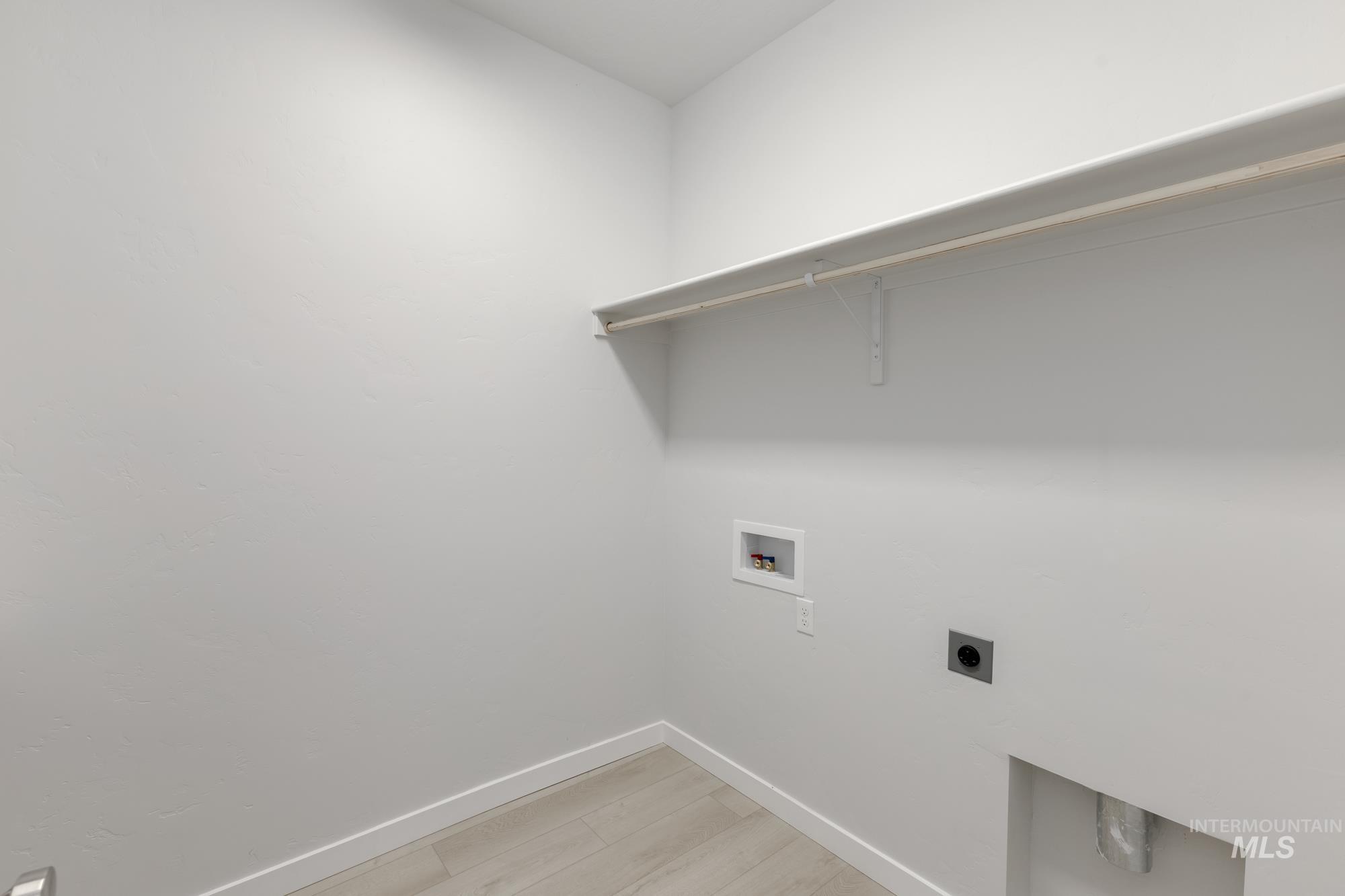 6460 S Sunfish Ave, Boise, Idaho 83709, 4 Bedrooms, 2.5 Bathrooms, Residential For Sale, Price $629,990,MLS 98964012