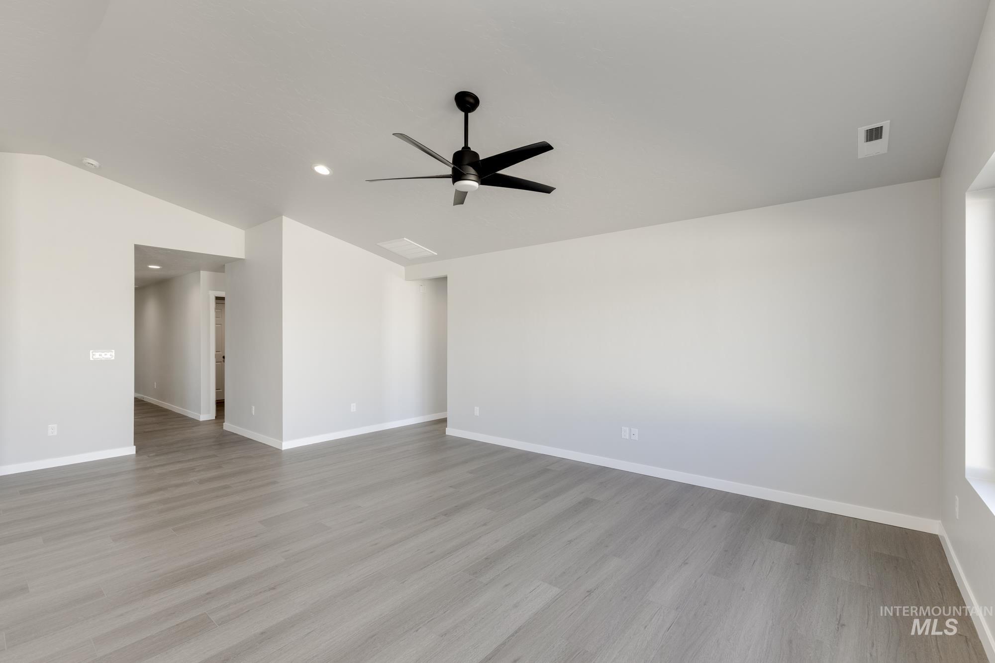 2122 W Penstemon St, Kuna, Idaho 83634, 3 Bedrooms, 2 Bathrooms, Residential For Sale, Price $417,990,MLS 98964016