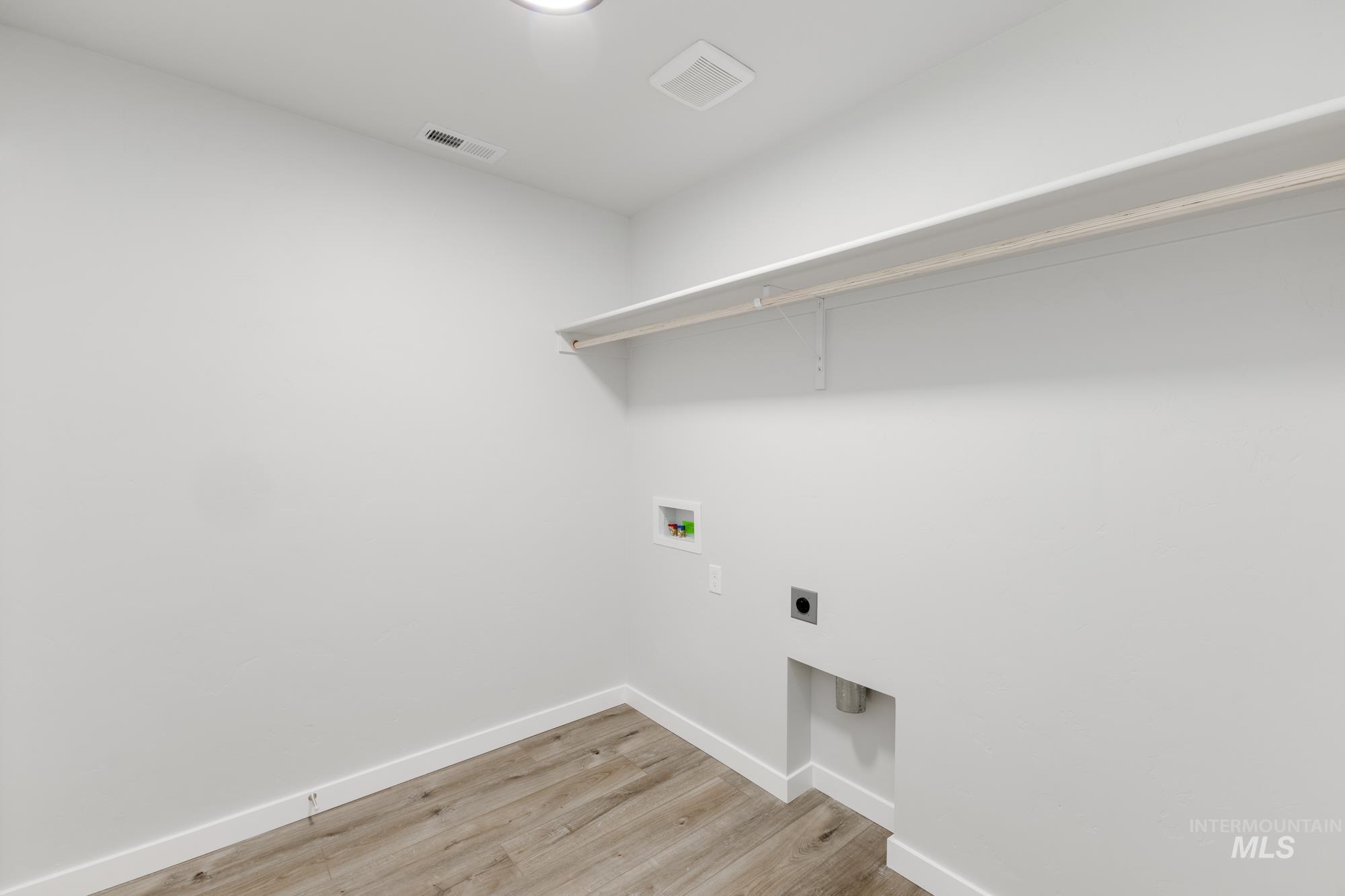 2138 W Penstemon St, Kuna, Idaho 83634, 3 Bedrooms, 2 Bathrooms, Residential For Sale, Price $409,990,MLS 98964017