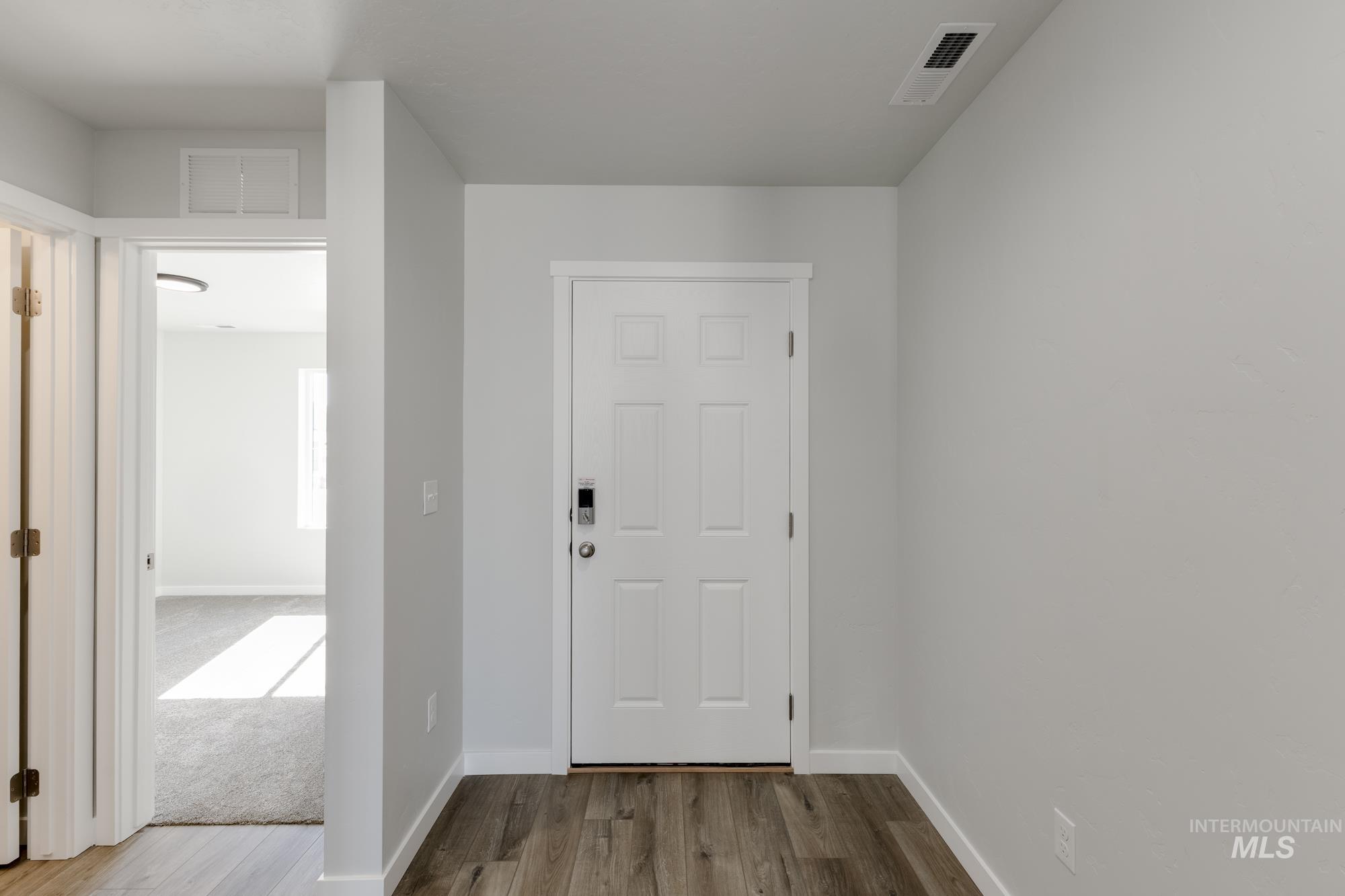 2138 W Penstemon St, Kuna, Idaho 83634, 3 Bedrooms, 2 Bathrooms, Residential For Sale, Price $409,990,MLS 98964017