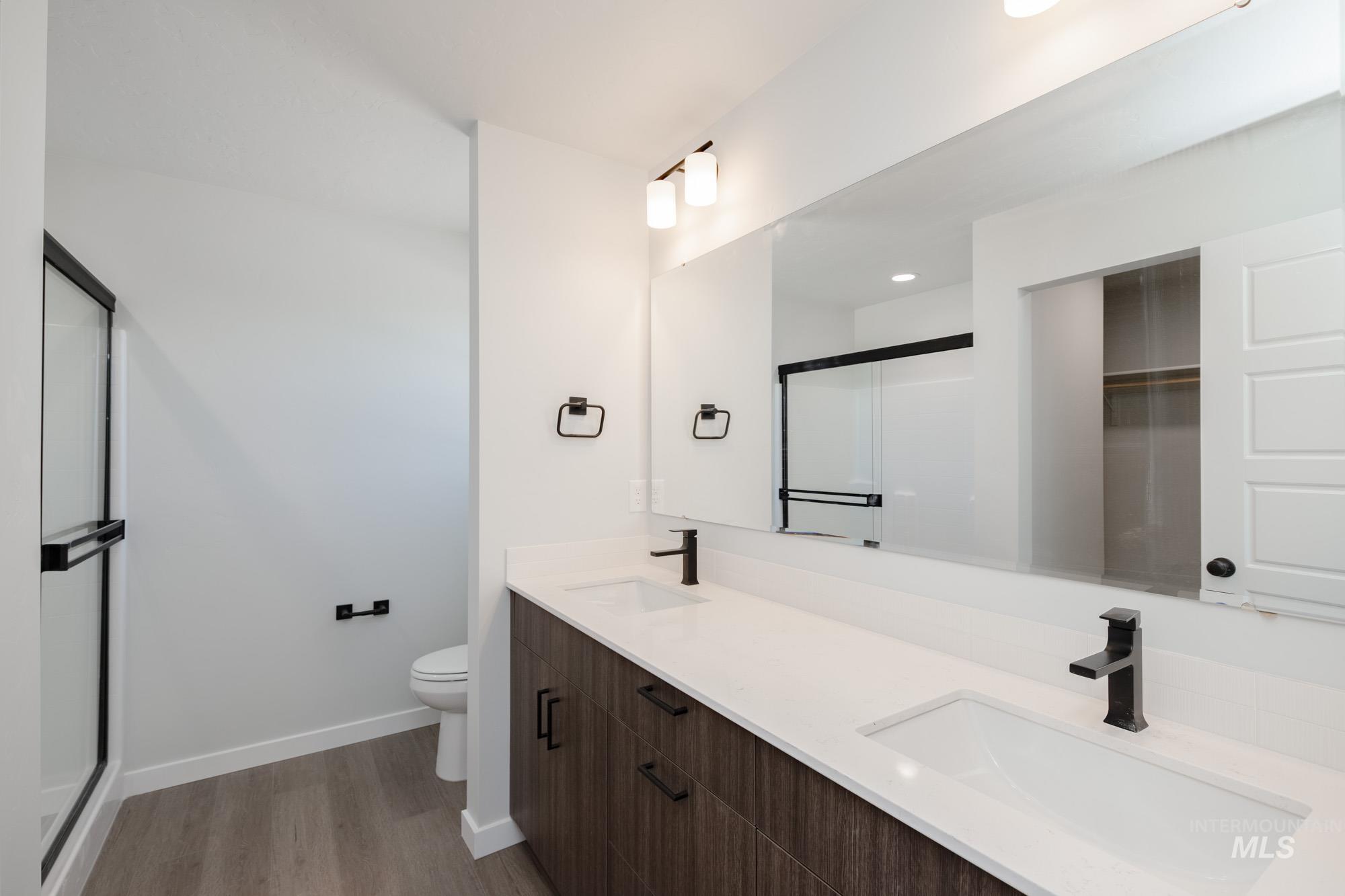 1265 W Pack River Dr, Meridian, Idaho 83642, 3 Bedrooms, 2.5 Bathrooms, Residential For Sale, Price $444,990,MLS 98964024