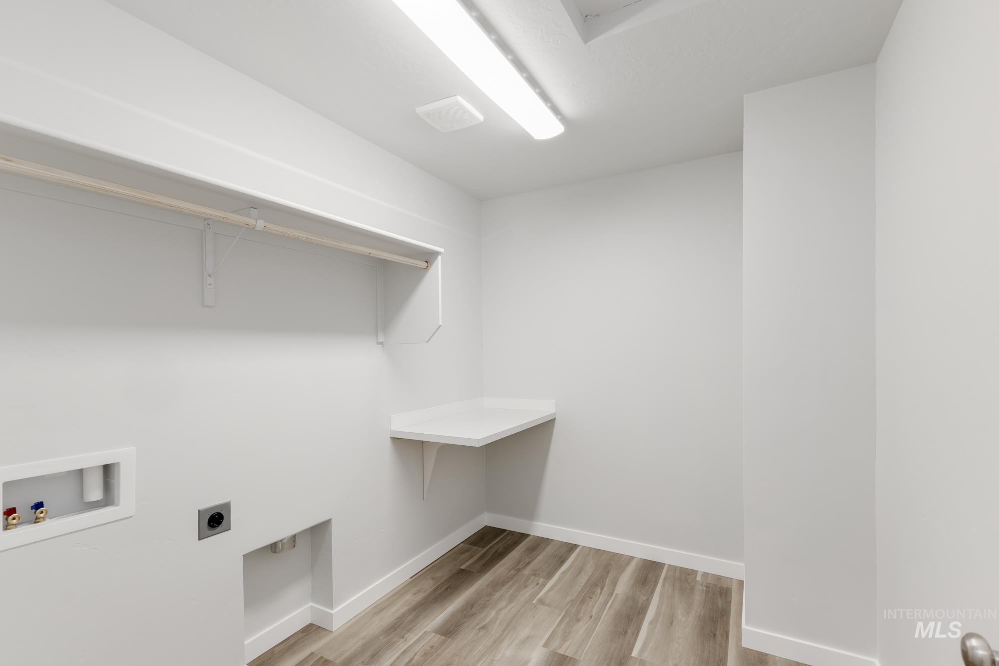 16309 Fill Ave, Caldwell, Idaho 83607, 4 Bedrooms, 2 Bathrooms, Residential For Sale, Price $429,990,MLS 98964025