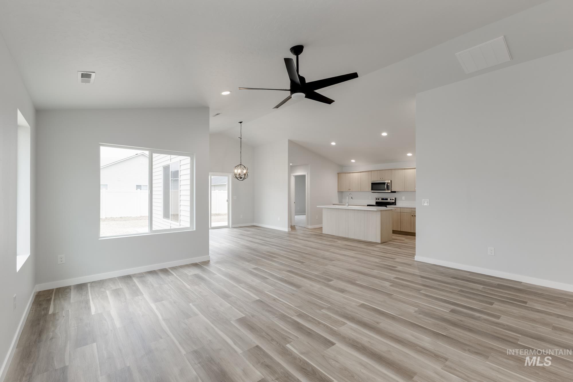 16309 Fill Ave, Caldwell, Idaho 83607, 4 Bedrooms, 2 Bathrooms, Residential For Sale, Price $429,990,MLS 98964025