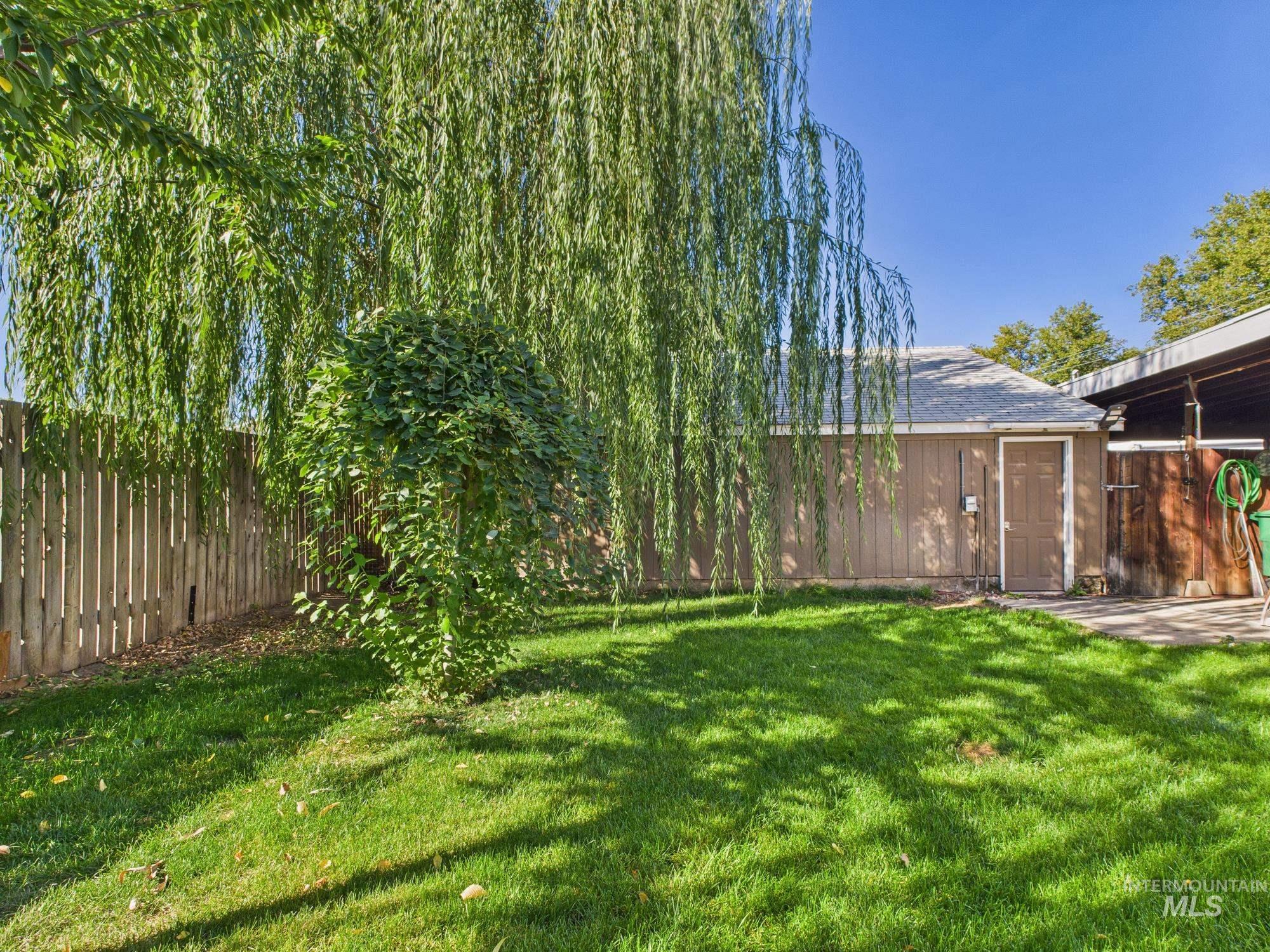 1220 Burrell Ave., Lewiston, Idaho 83501, 2 Bedrooms, 1 Bathroom, Residential For Sale, Price $280,000,MLS 98964044