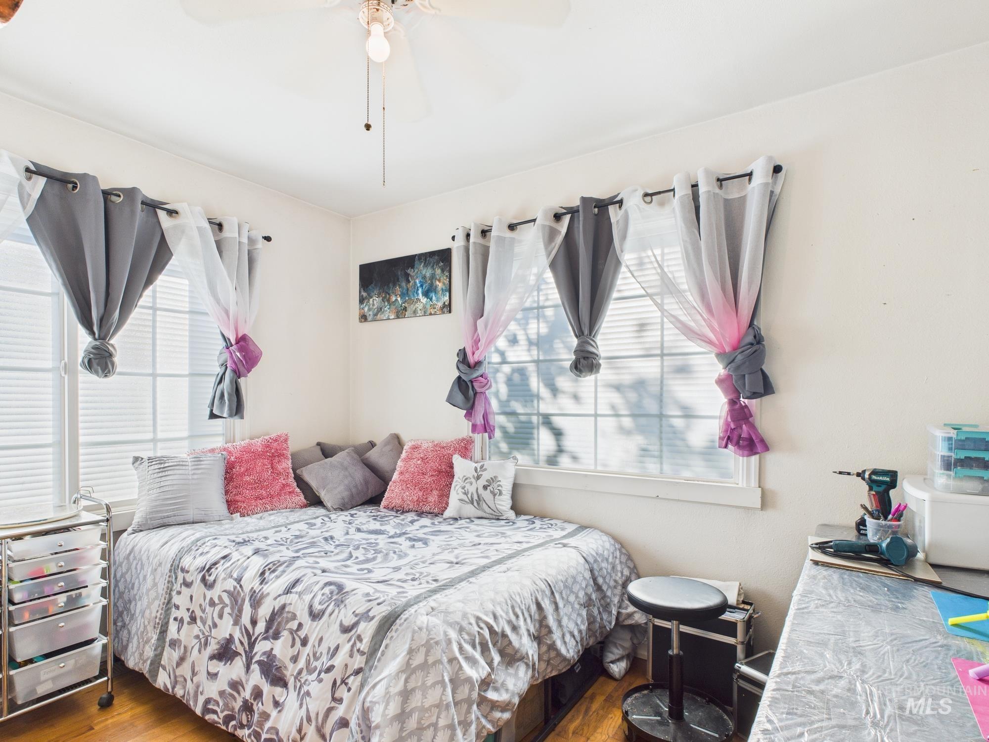 1220 Burrell Ave., Lewiston, Idaho 83501, 2 Bedrooms, 1 Bathroom, Residential For Sale, Price $280,000,MLS 98964044