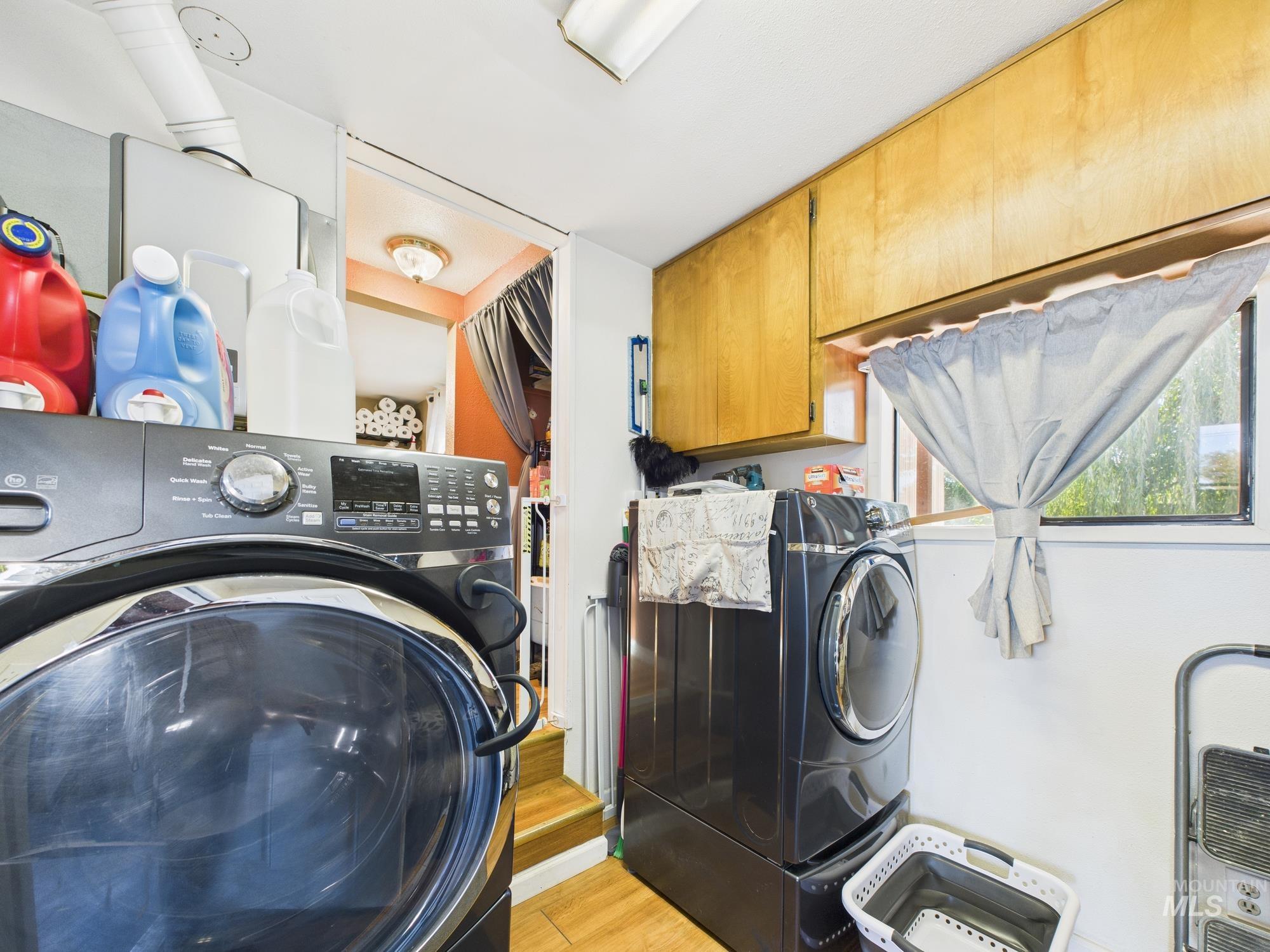 1220 Burrell Ave., Lewiston, Idaho 83501, 2 Bedrooms, 1 Bathroom, Residential For Sale, Price $280,000,MLS 98964044