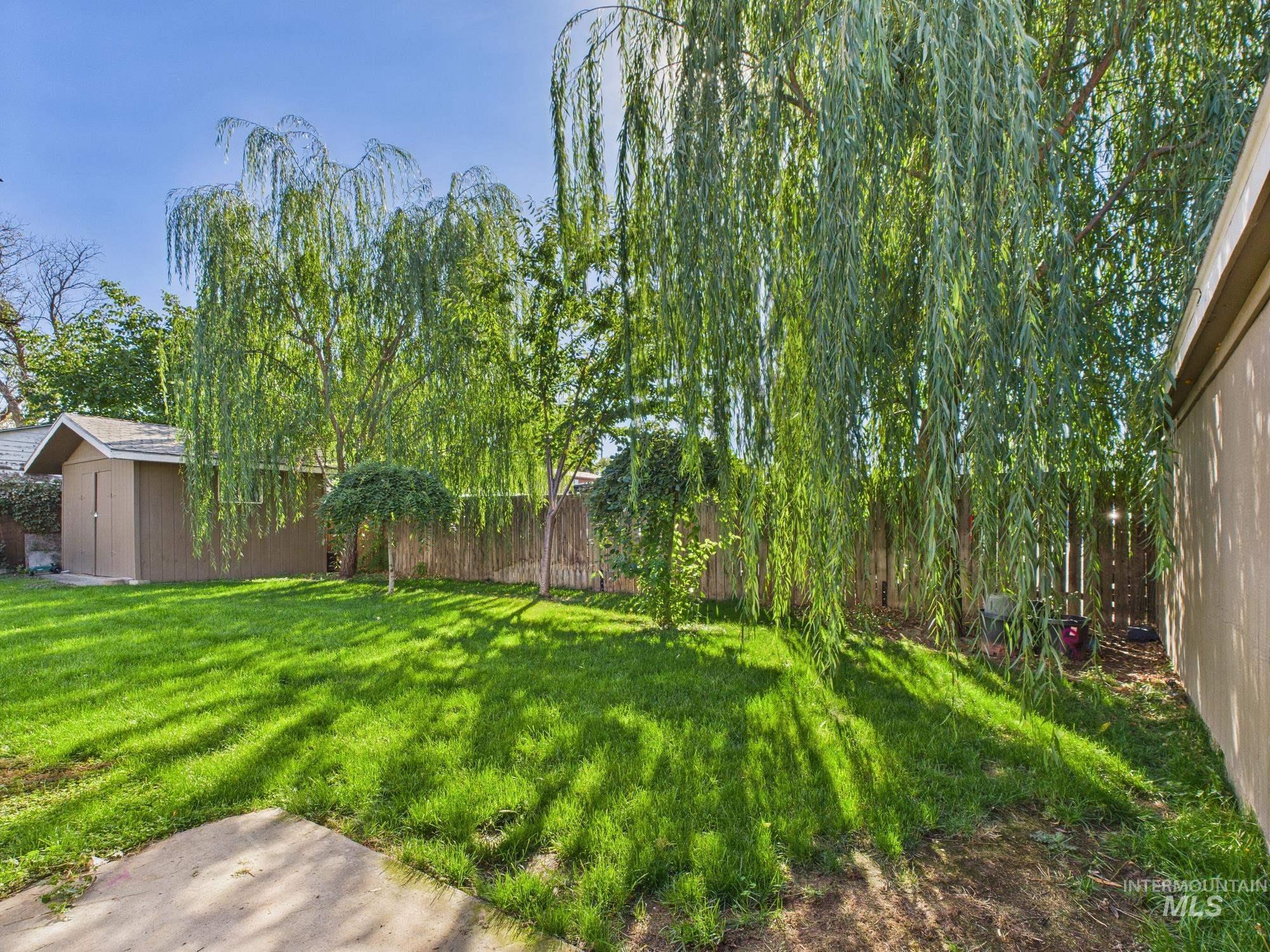 1220 Burrell Ave., Lewiston, Idaho 83501, 2 Bedrooms, 1 Bathroom, Residential For Sale, Price $280,000,MLS 98964044