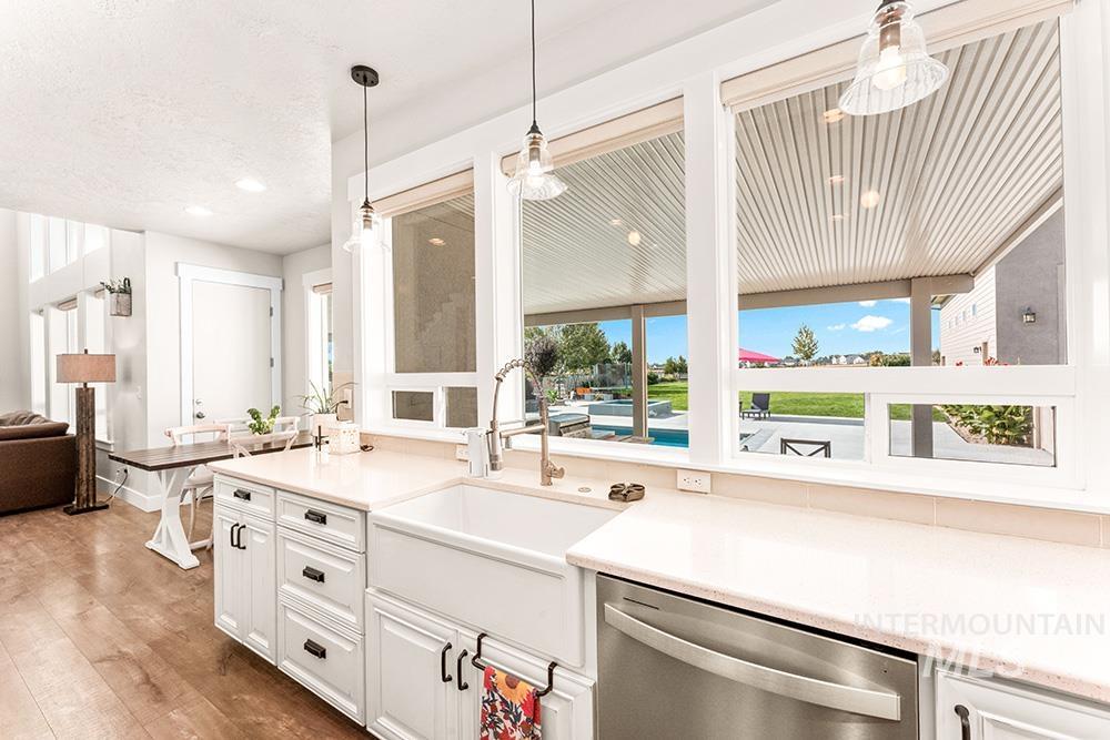 7063 S Pear Blossom Way, Meridian, Idaho 83642, 5 Bedrooms, 3.5 Bathrooms, Residential For Sale, Price $1,698,000,MLS 98964051