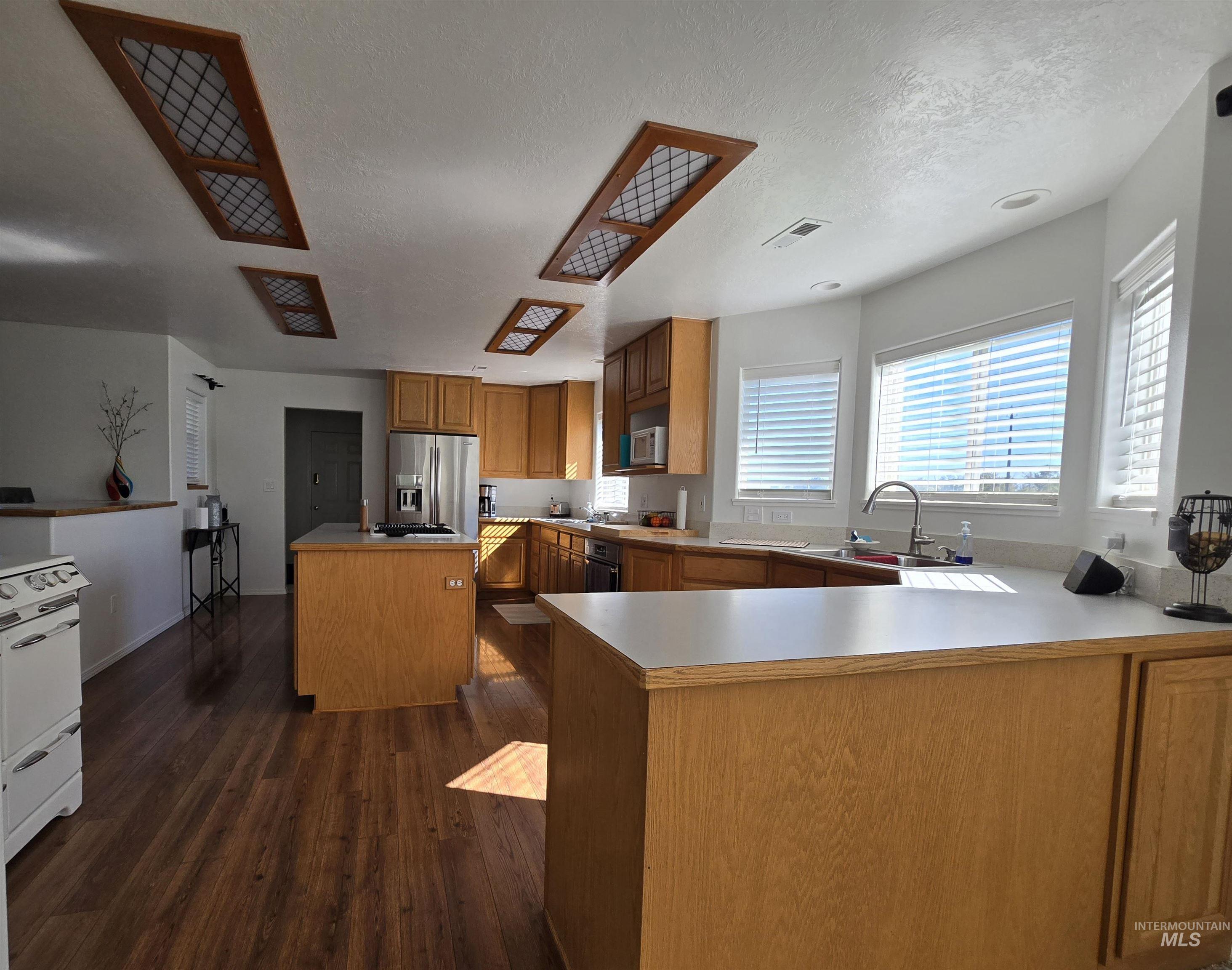 2909 Highway 95, Cambridge, Idaho 83610, 4 Bedrooms, 3 Bathrooms, Residential For Sale, Price $675,000,MLS 98964064